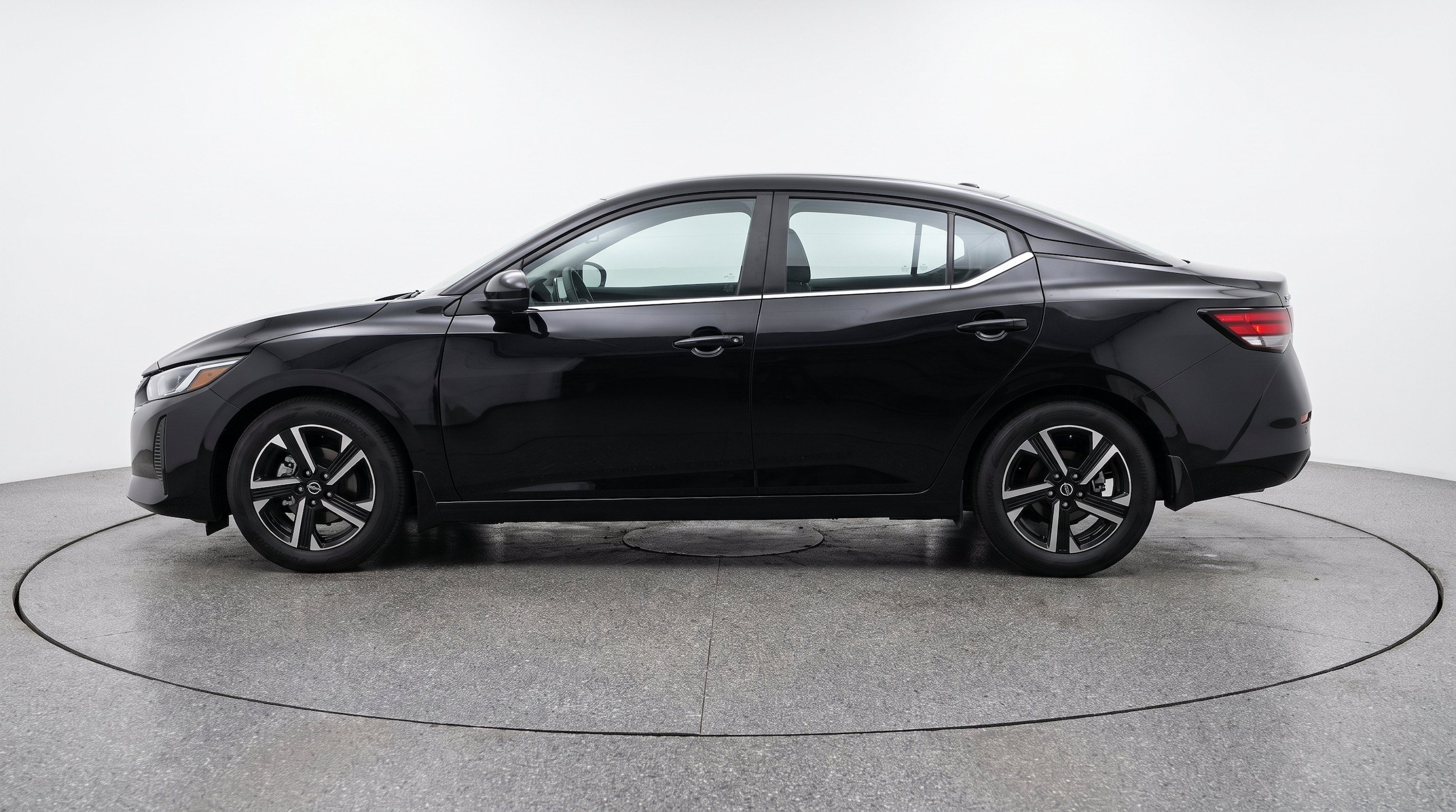Thumbnail: 2025 Nissan Sentra - 5