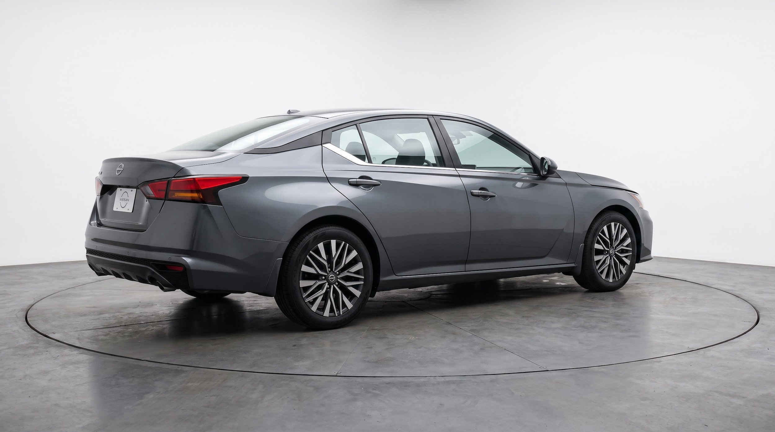 Thumbnail: 2025 Nissan Altima - 9
