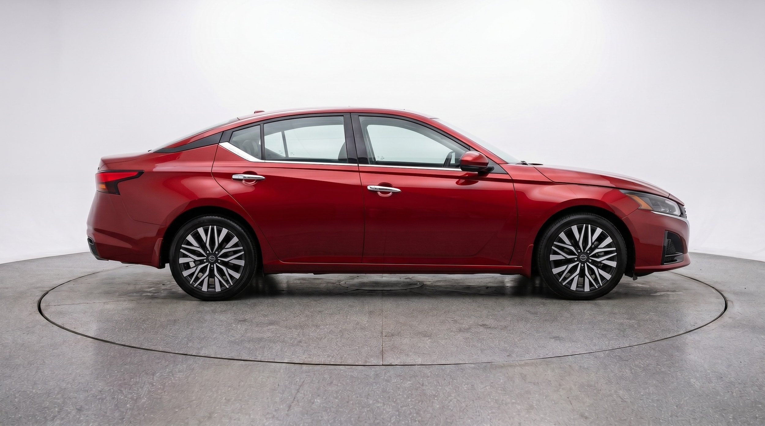 Thumbnail: 2025 Nissan Altima - 8