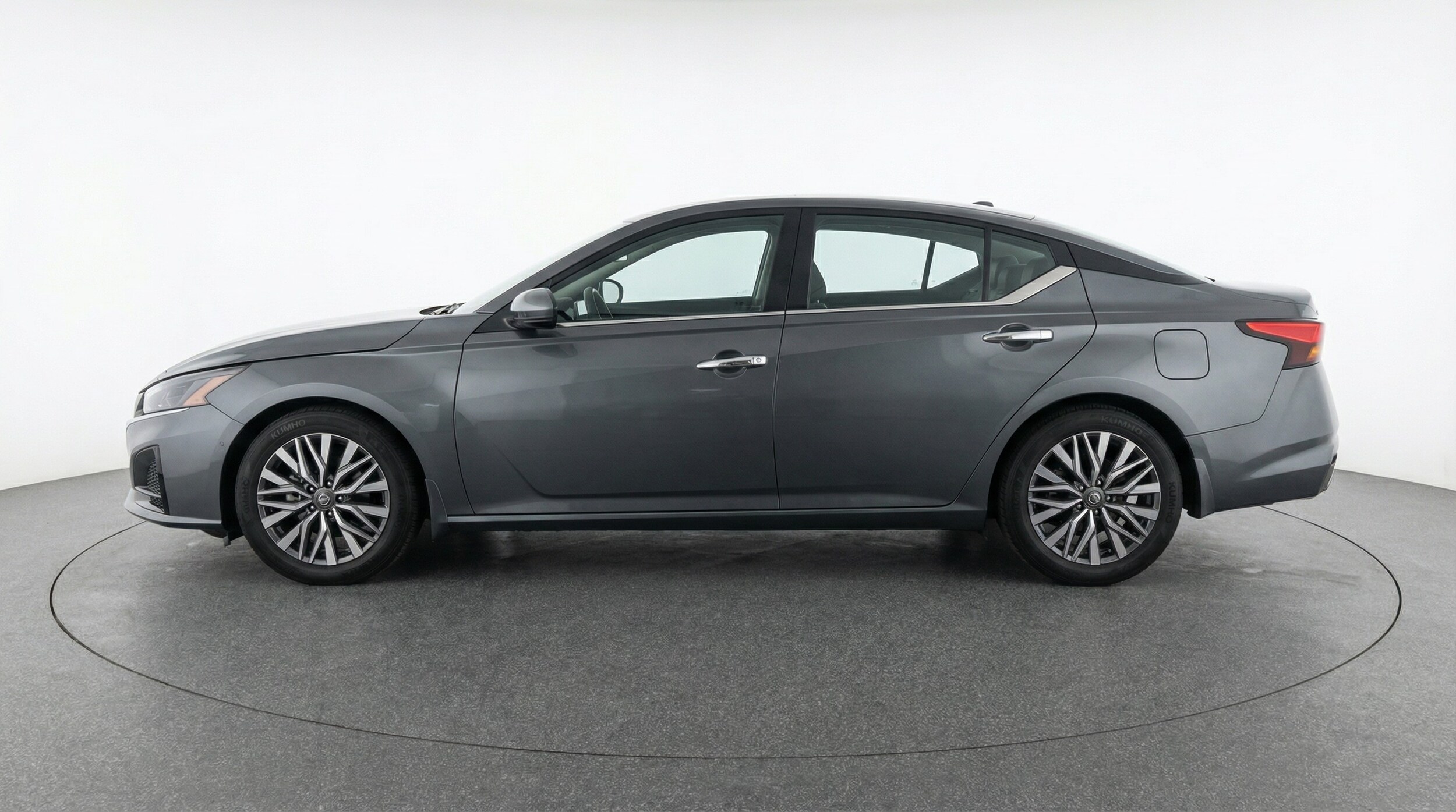 Thumbnail: 2025 Nissan Altima - 4