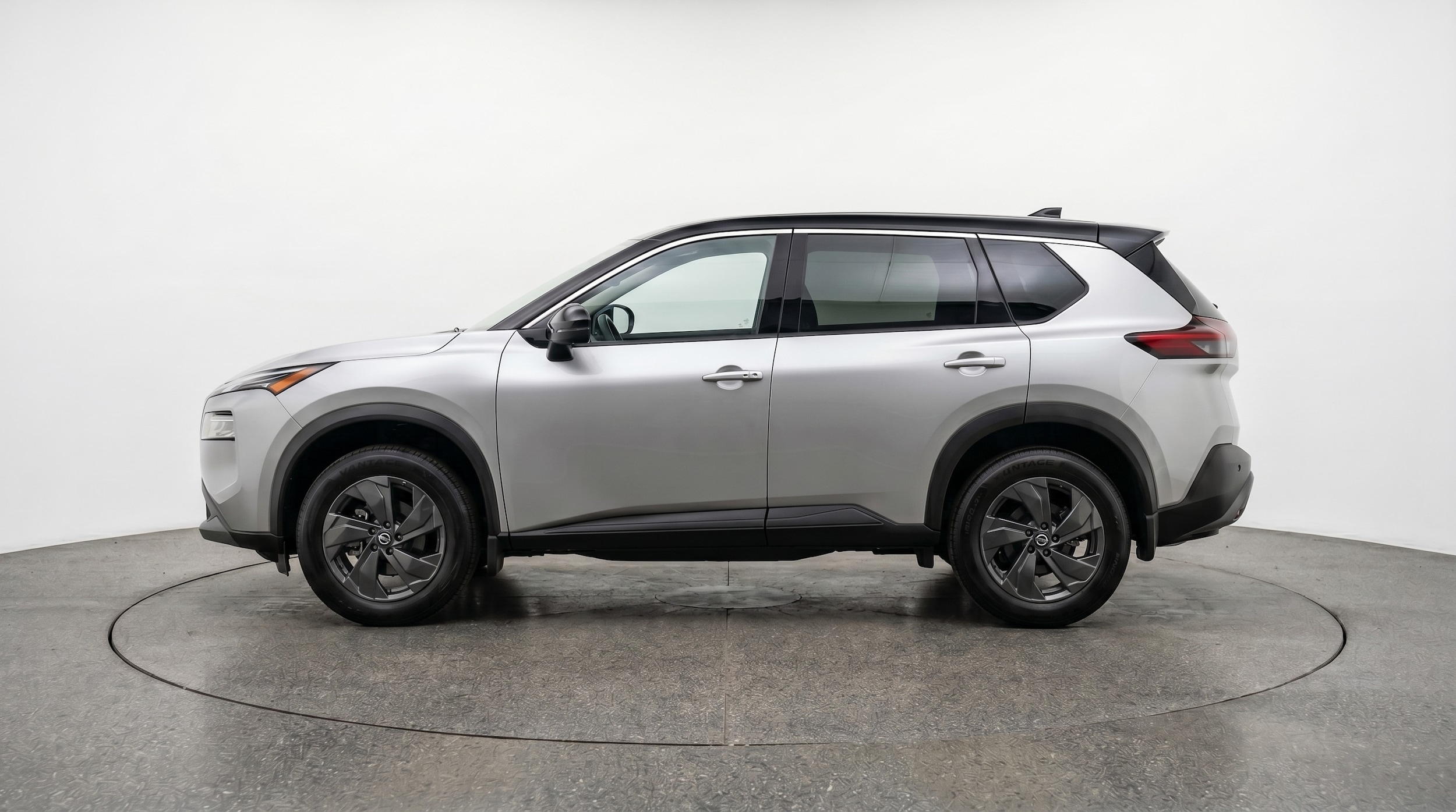 Thumbnail: 2025 Nissan Rogue - 4