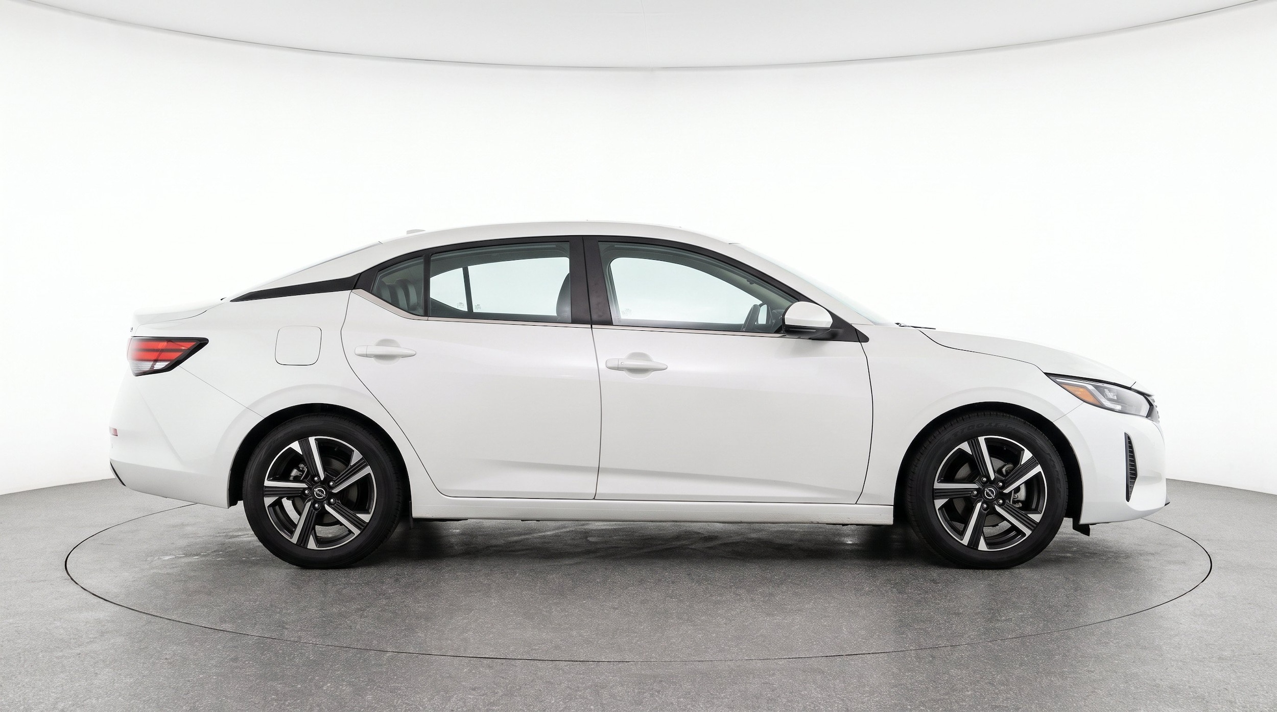 Thumbnail: 2025 Nissan Sentra - 10