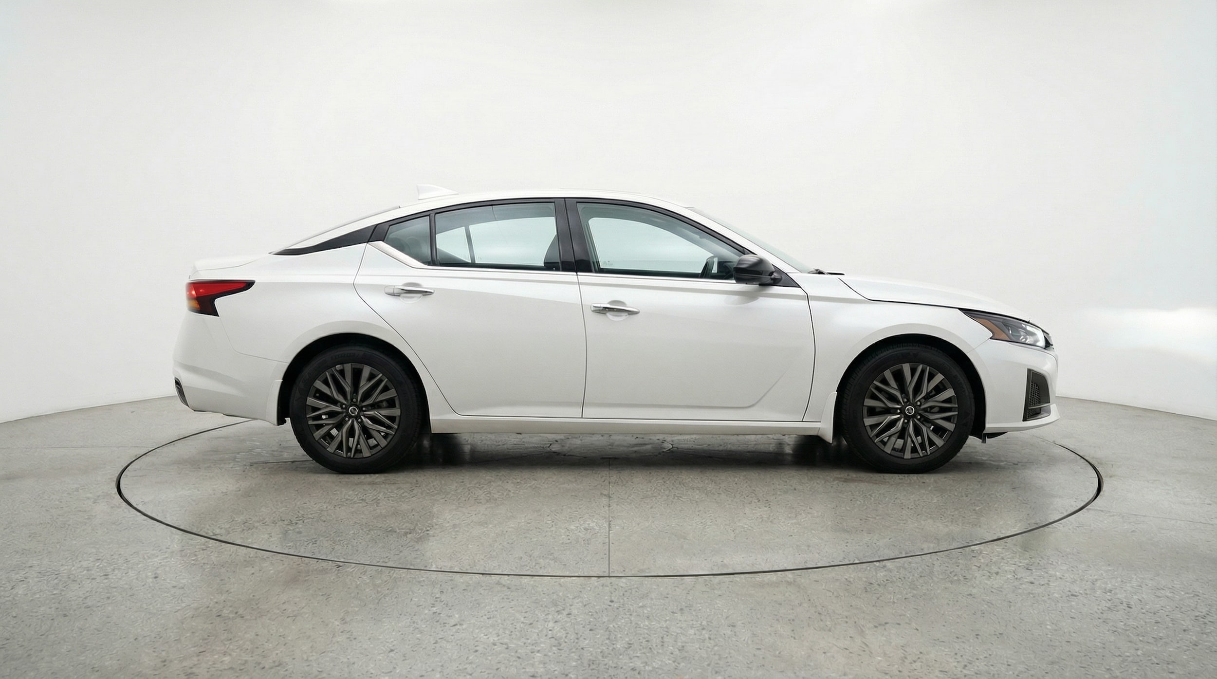 Thumbnail: 2025 Nissan Altima - 8