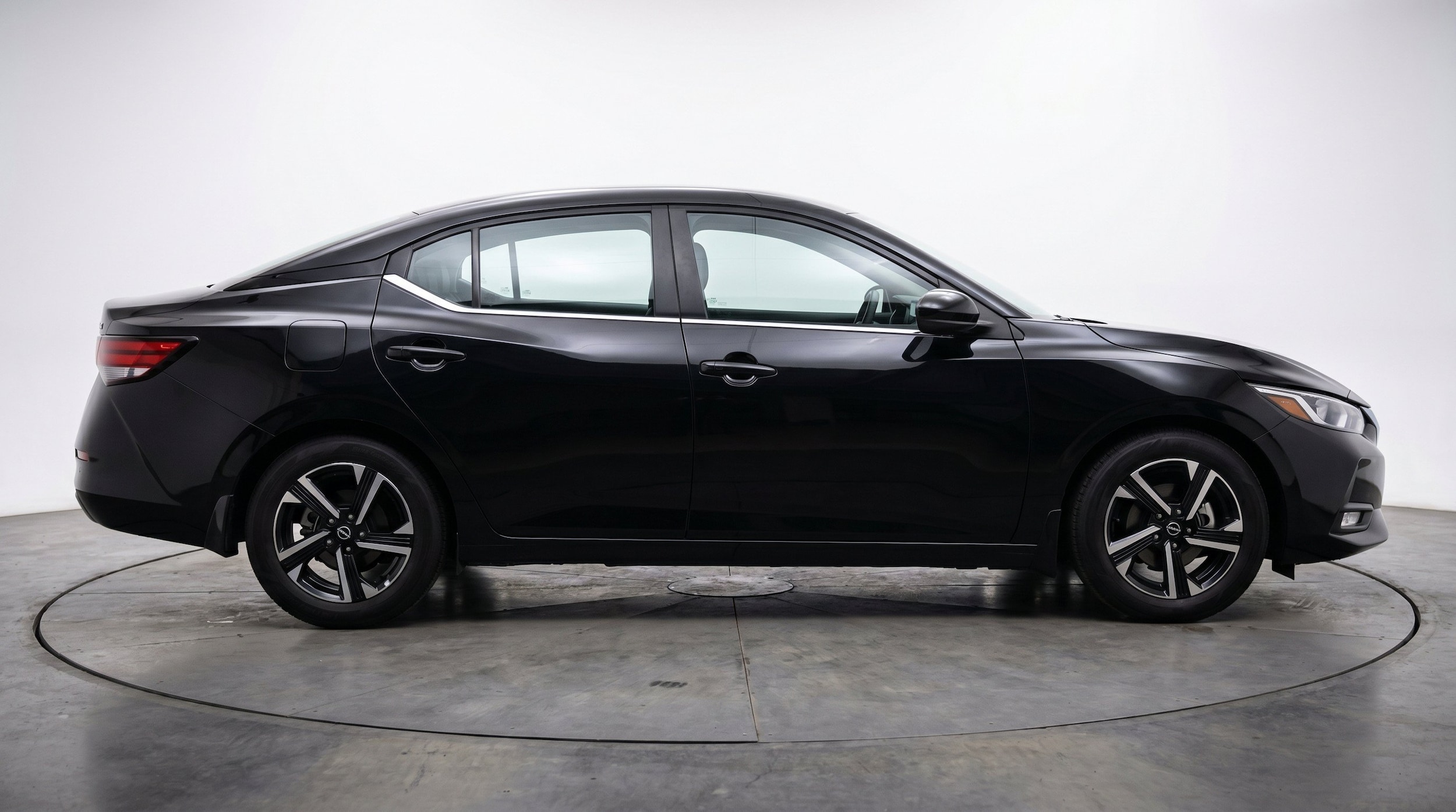 Thumbnail: 2025 Nissan Sentra - 11