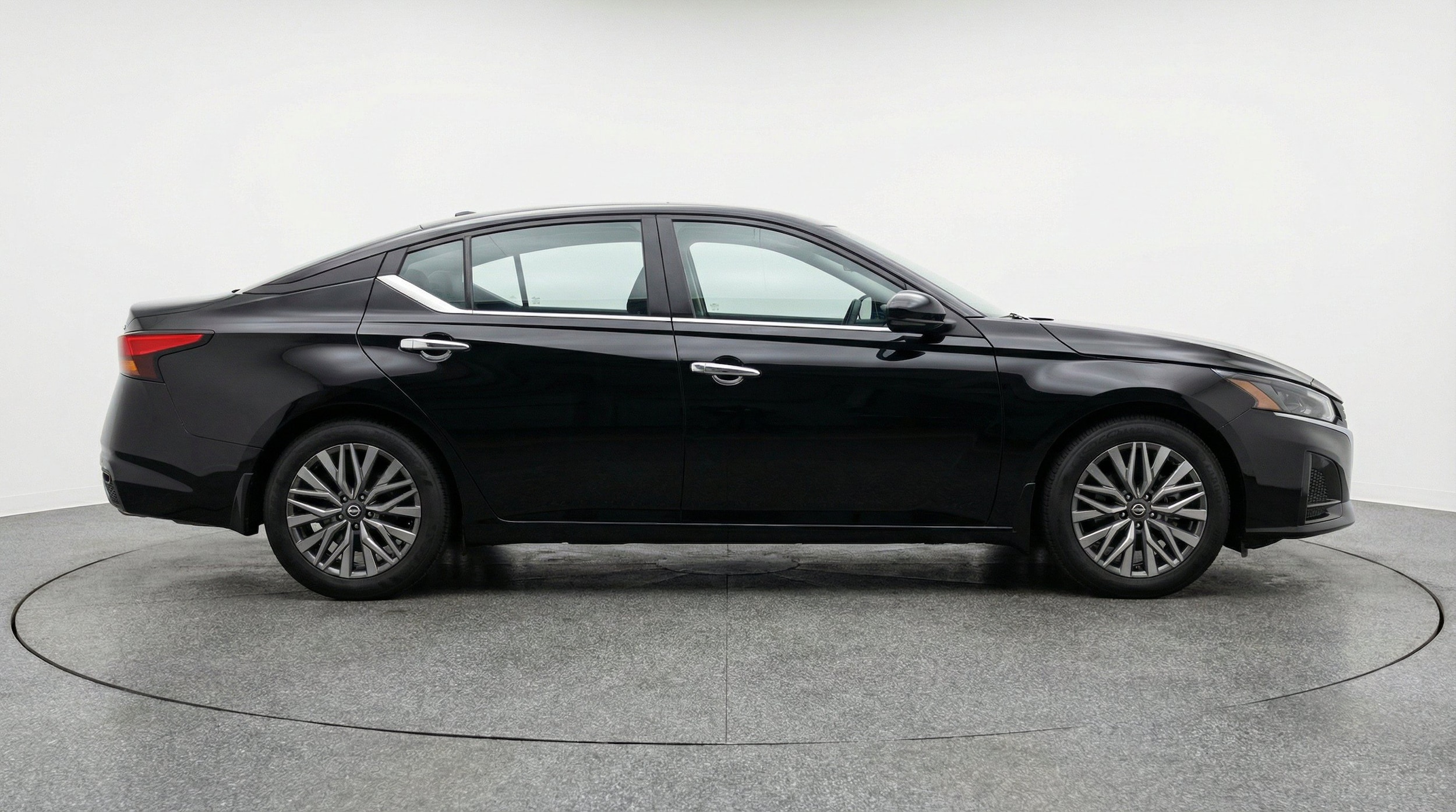 Thumbnail: 2025 Nissan Altima - 11