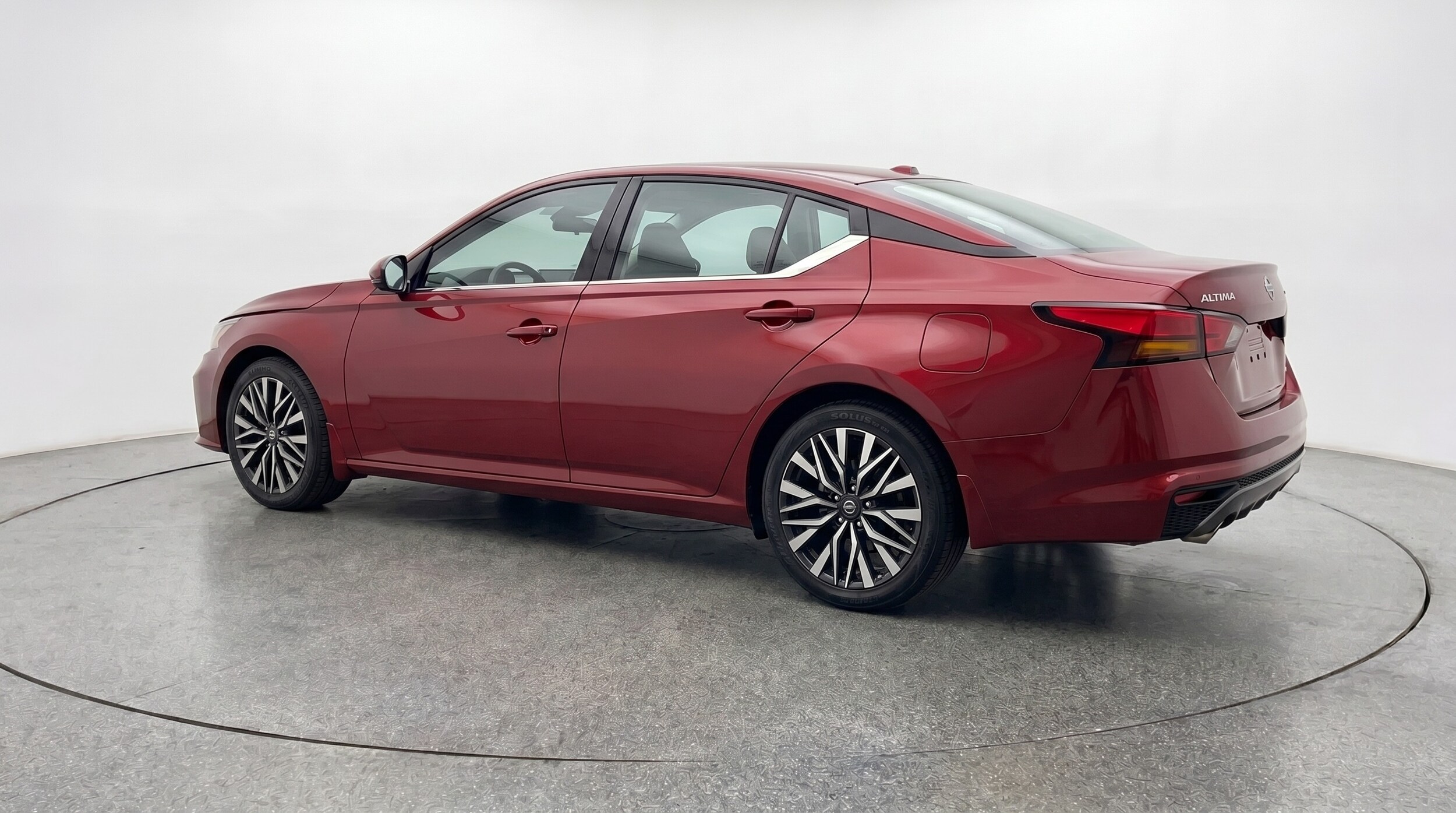 Thumbnail: 2025 Nissan Altima - 5