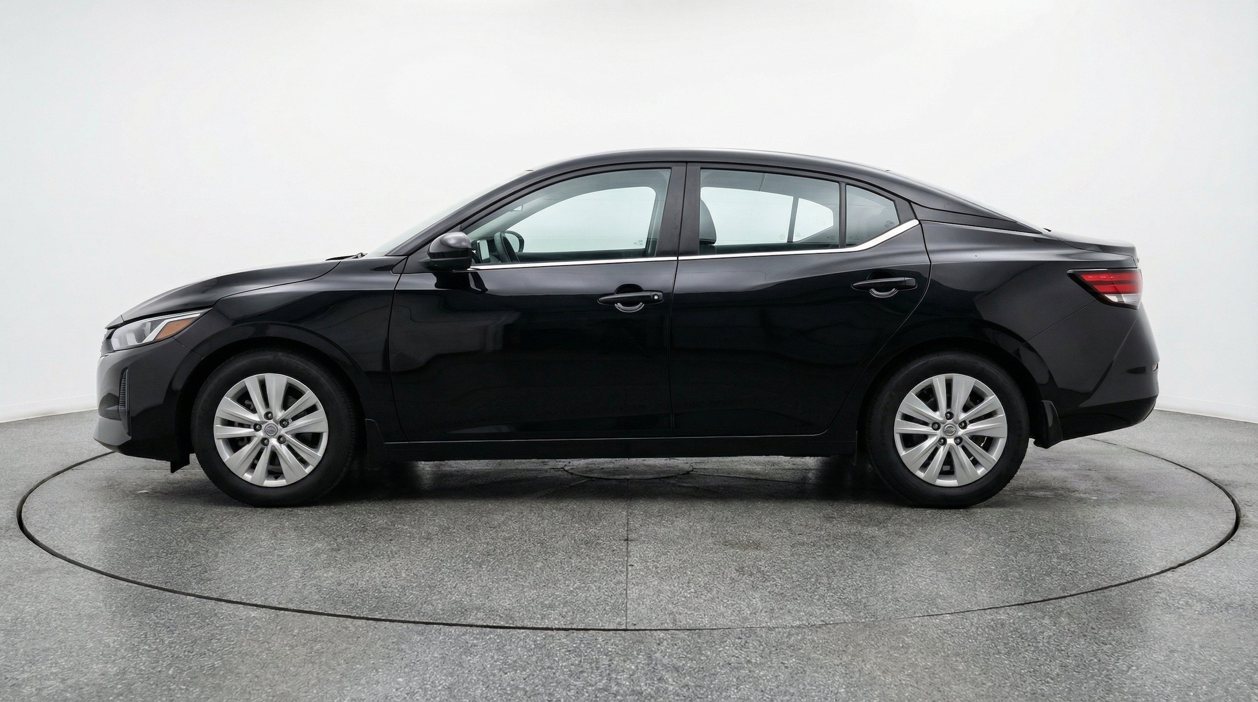 Thumbnail: 2025 Nissan Sentra - 5