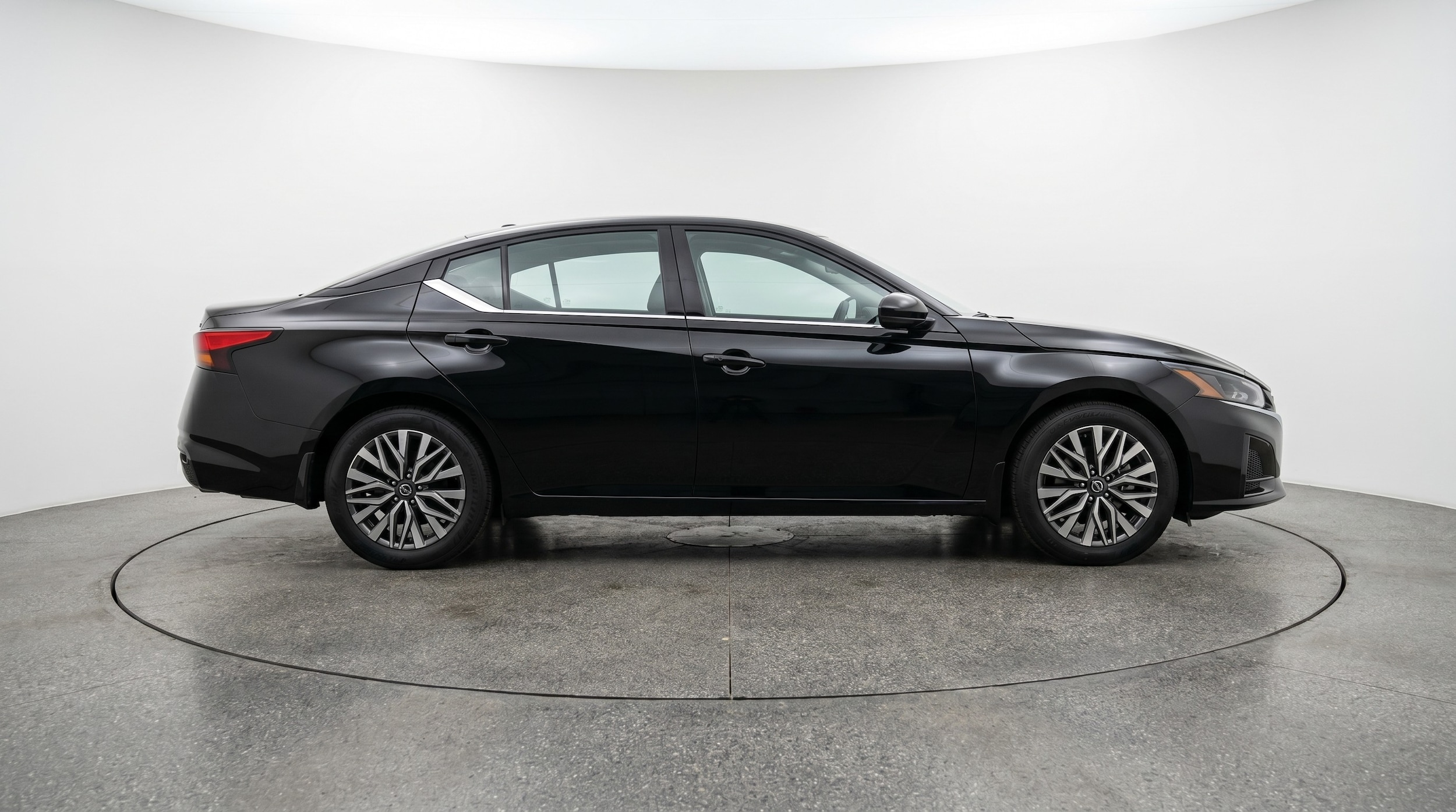 Thumbnail: 2025 Nissan Altima - 8