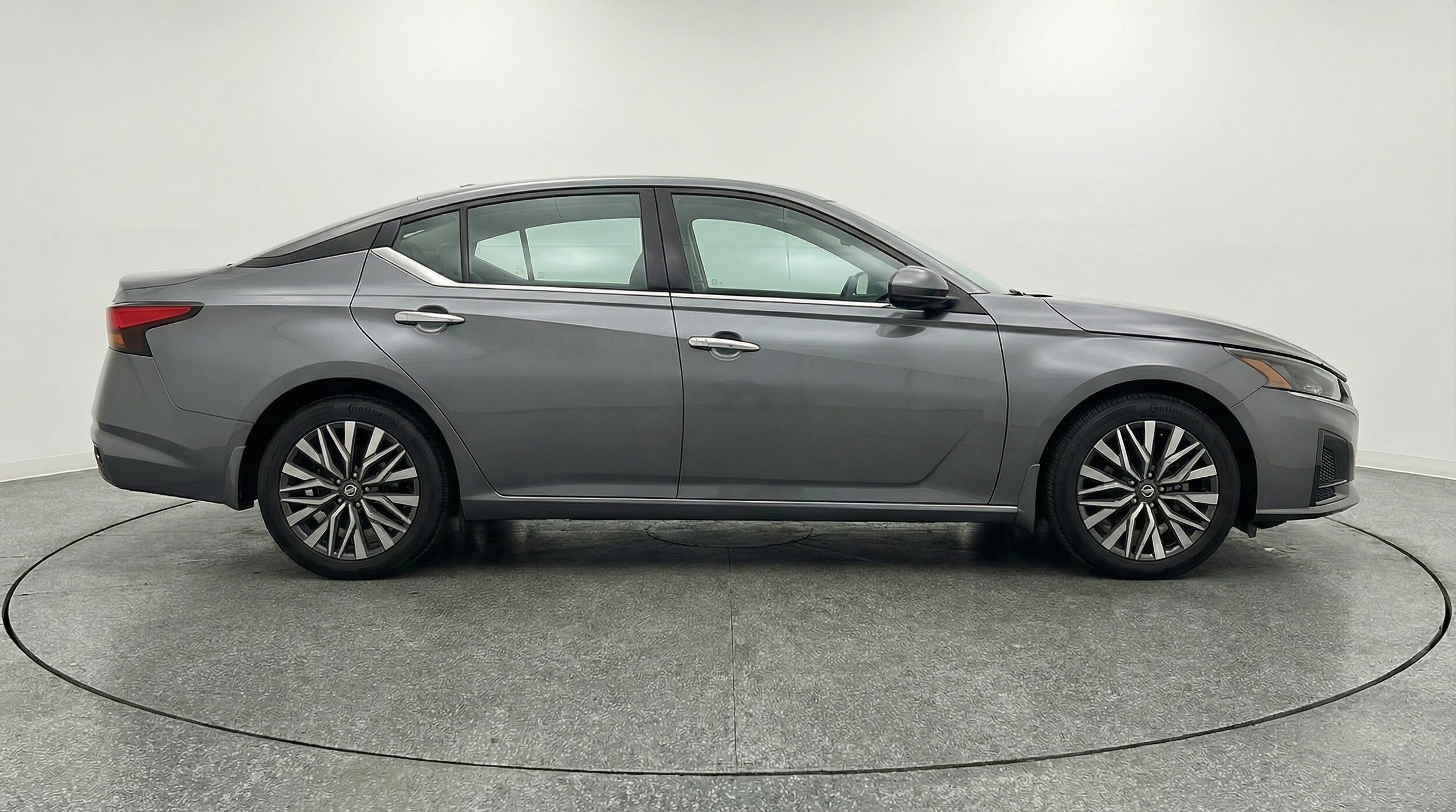 Thumbnail: 2025 Nissan Altima - 8