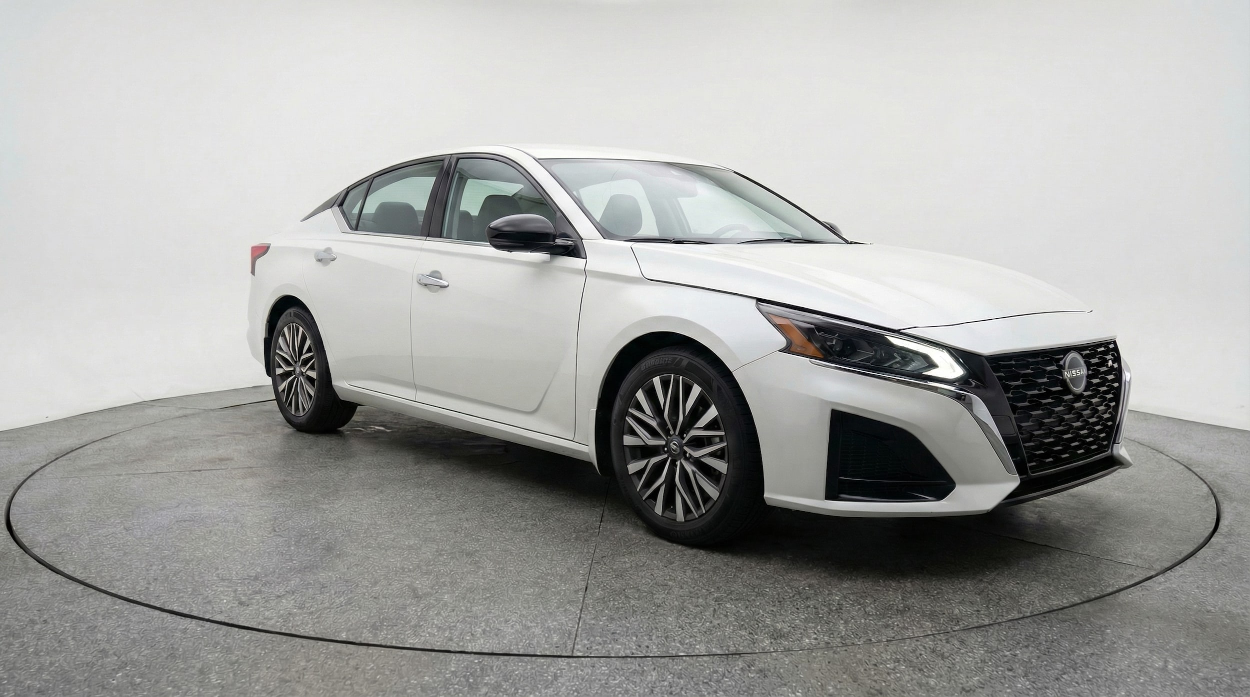 Thumbnail: 2025 Nissan Altima - 1