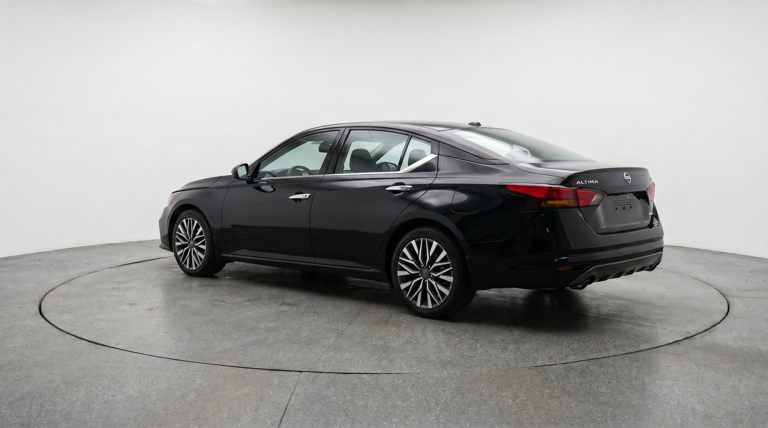 Thumbnail: 2025 Nissan Altima - 6