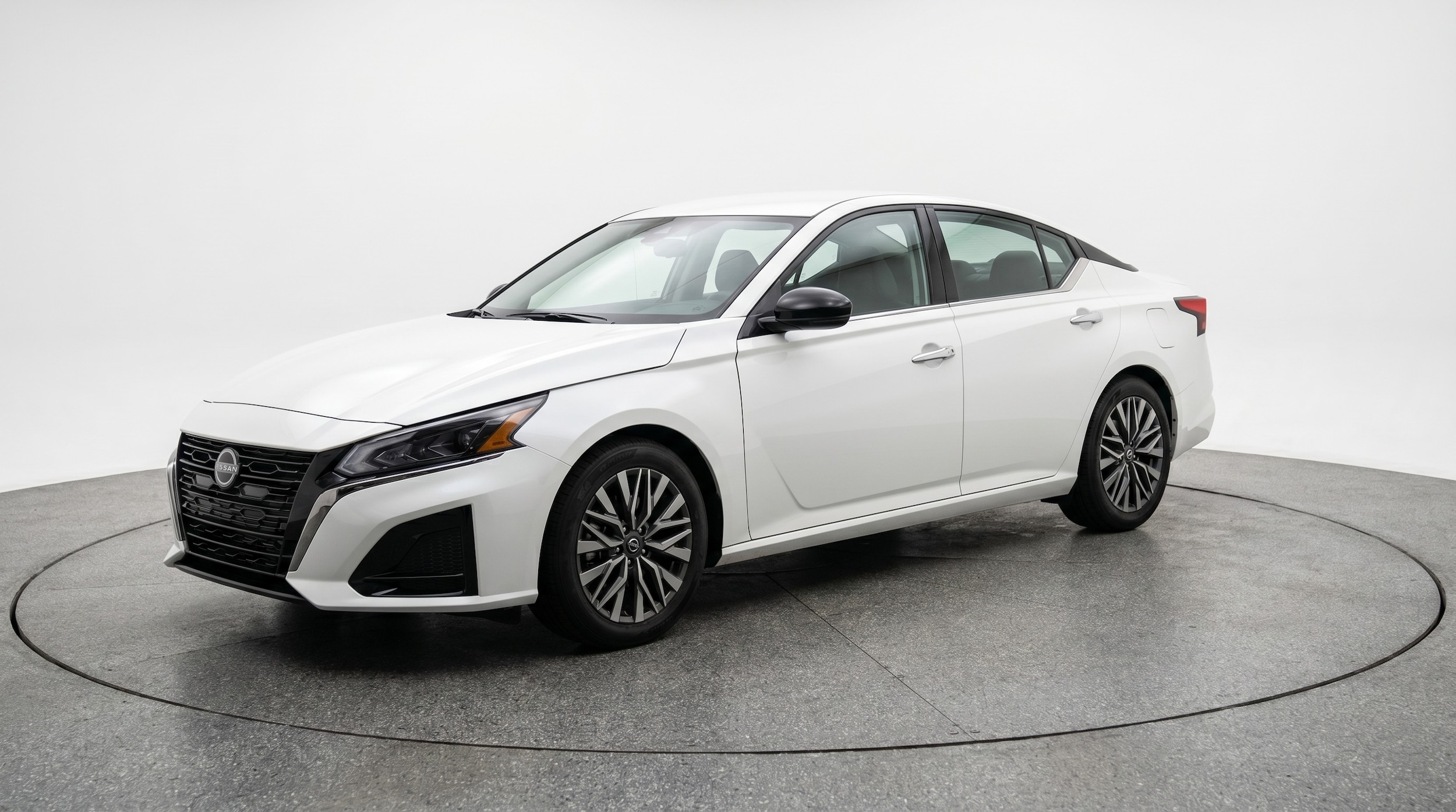Thumbnail: 2025 Nissan Altima - 3
