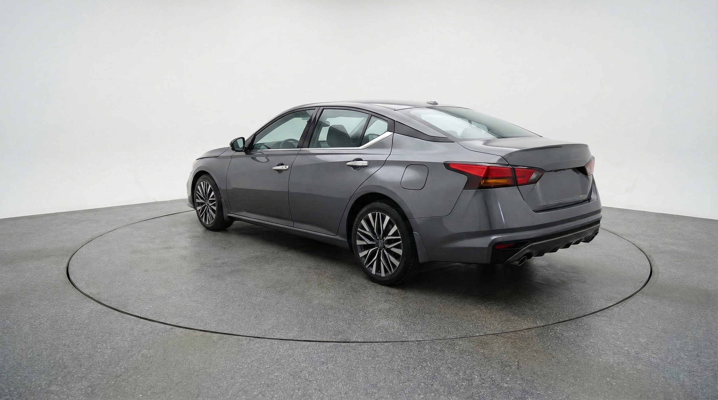 Thumbnail: 2025 Nissan Altima - 5