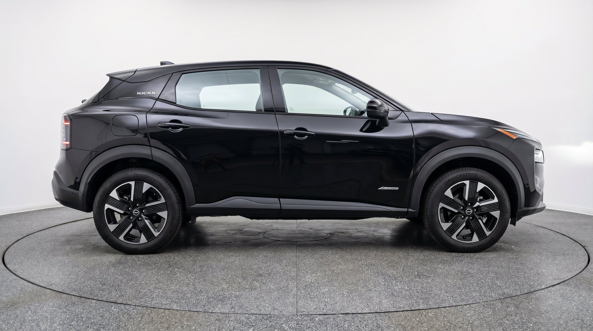 Thumbnail: 2026 Nissan Kicks - 11