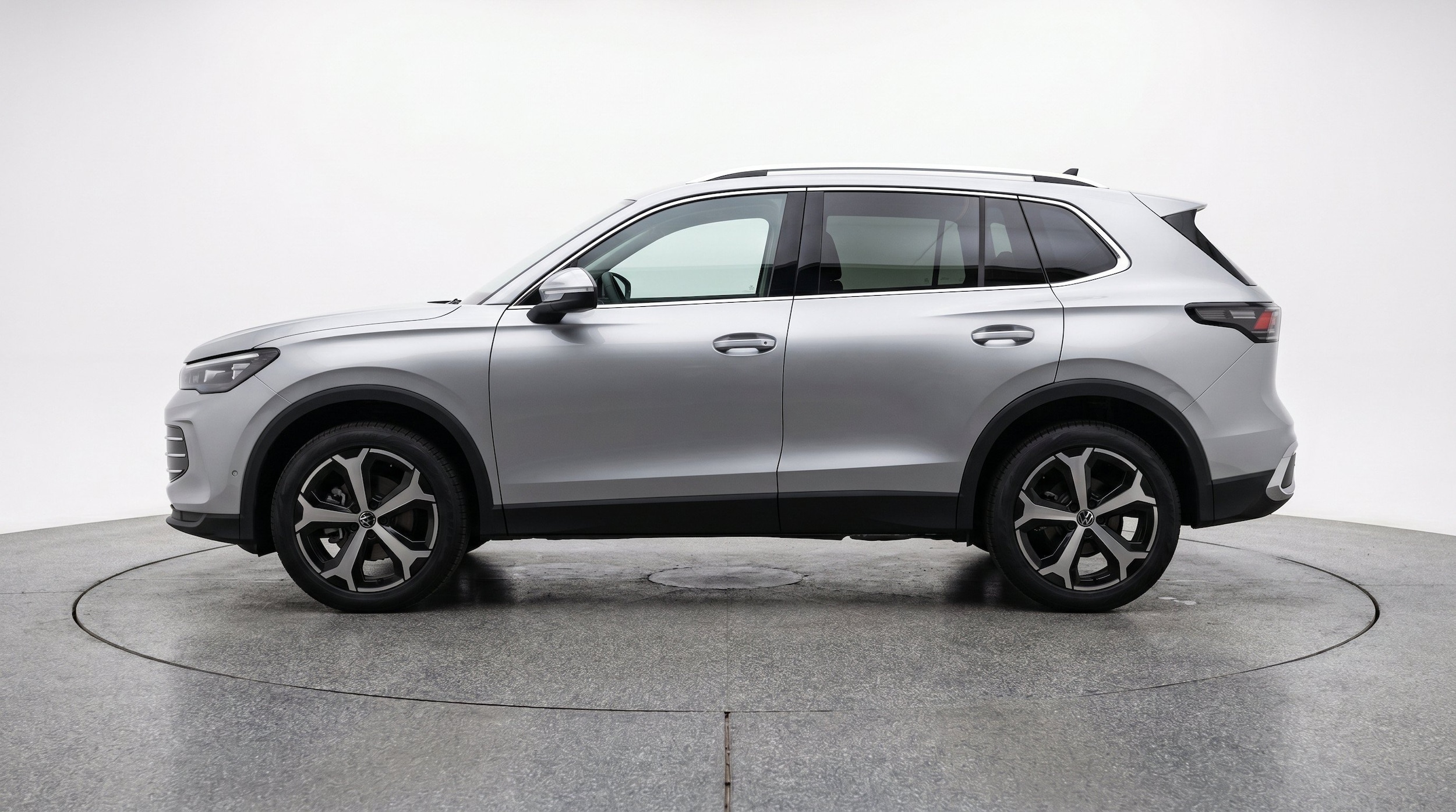Thumbnail: 2026 Volkswagen Tiguan - 5