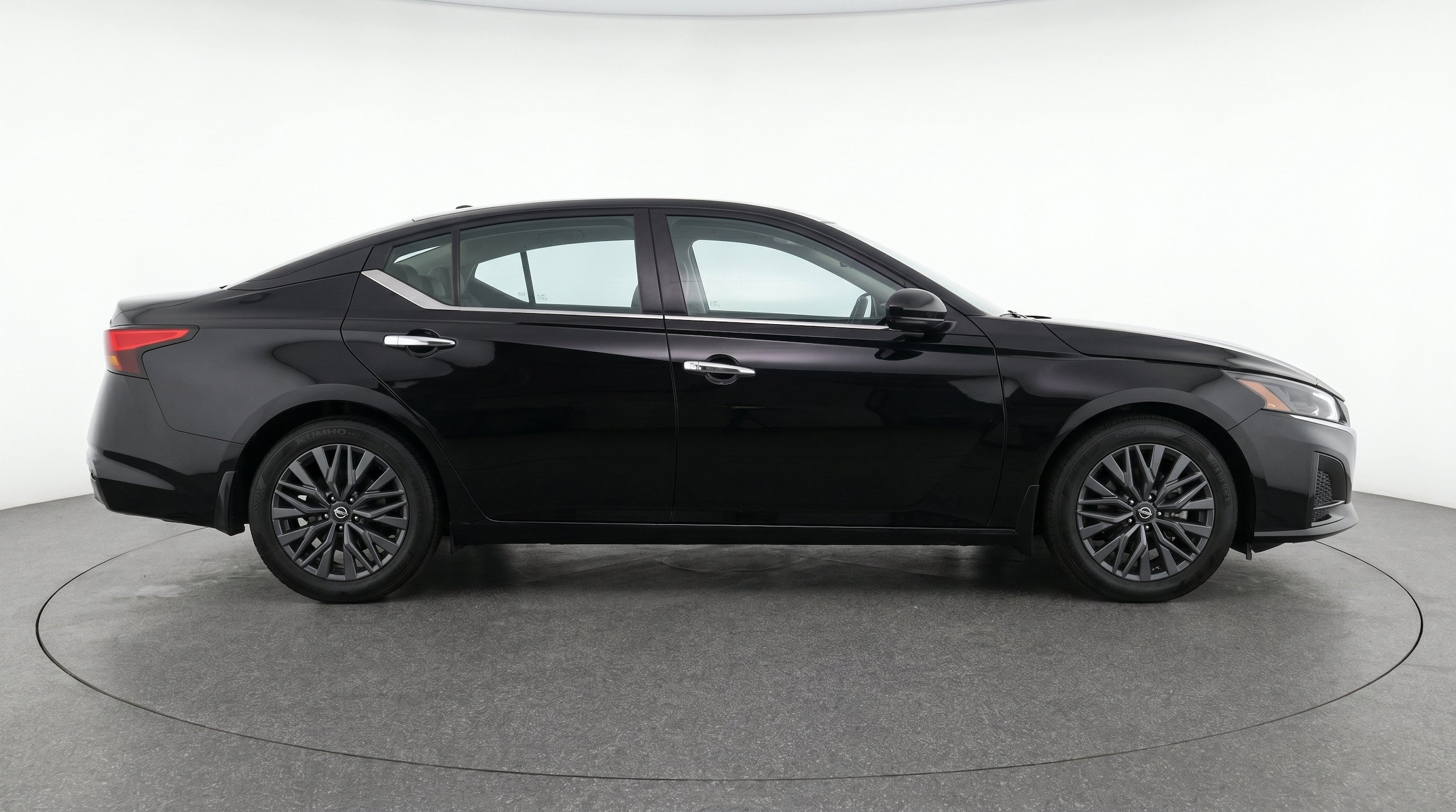 Thumbnail: 2025 Nissan Altima - 11