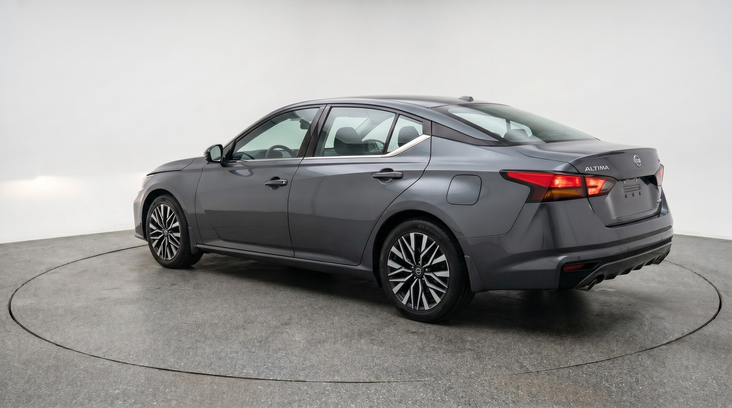 Thumbnail: 2025 Nissan Altima - 5