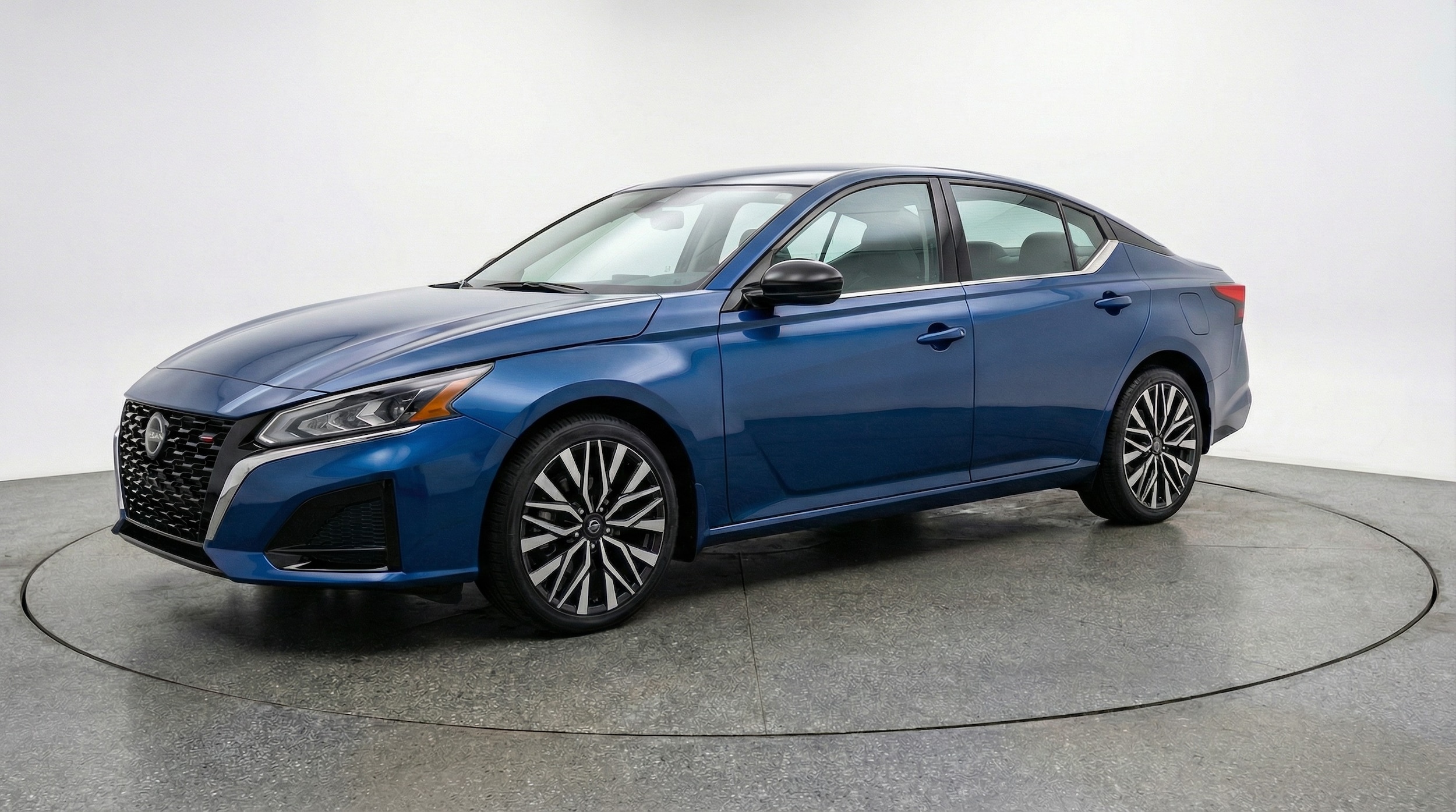 Thumbnail: 2025 Nissan Altima - 3