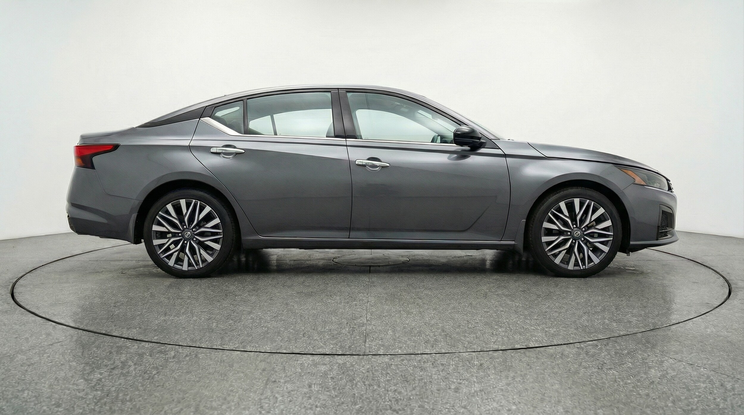 Thumbnail: 2025 Nissan Altima - 8