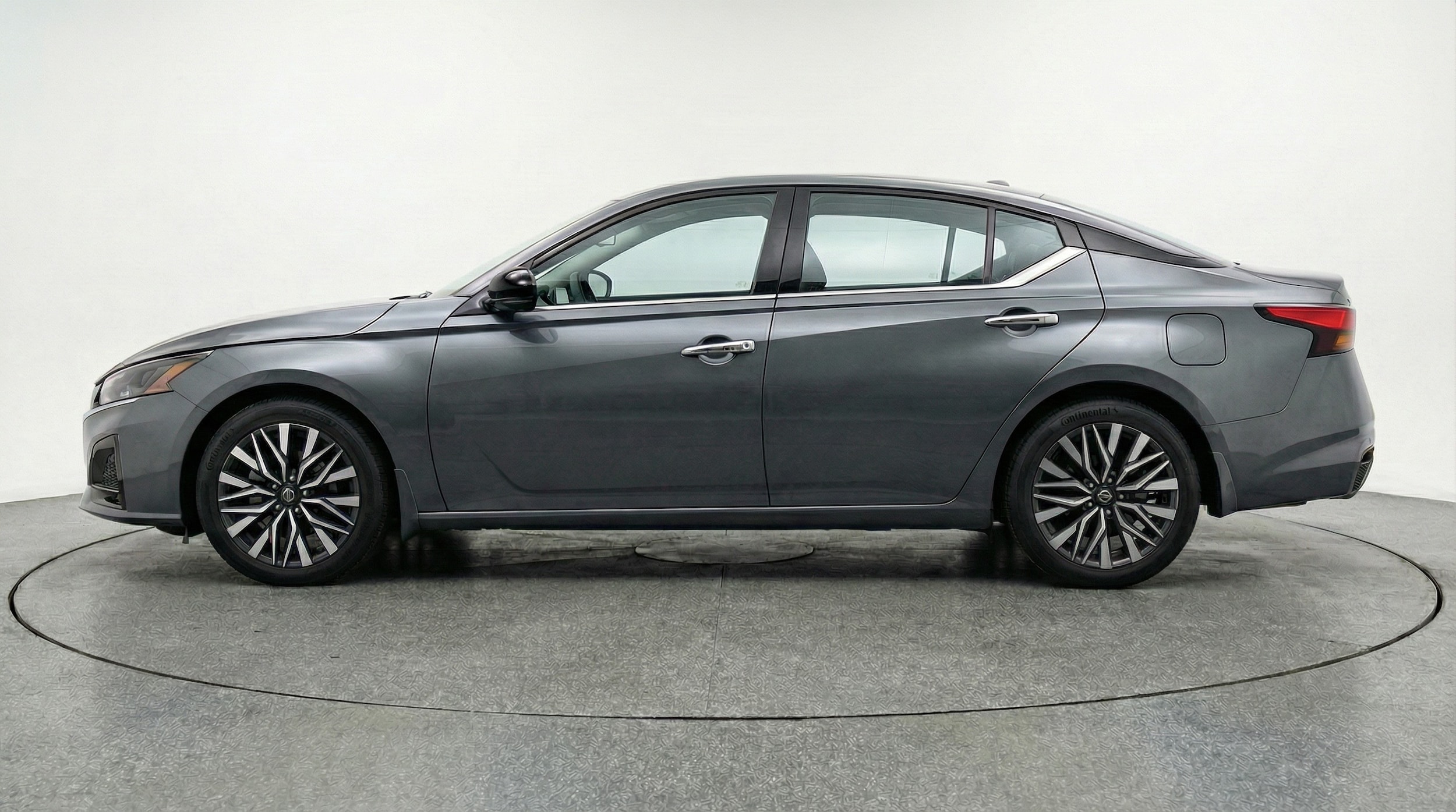 Thumbnail: 2025 Nissan Altima - 4