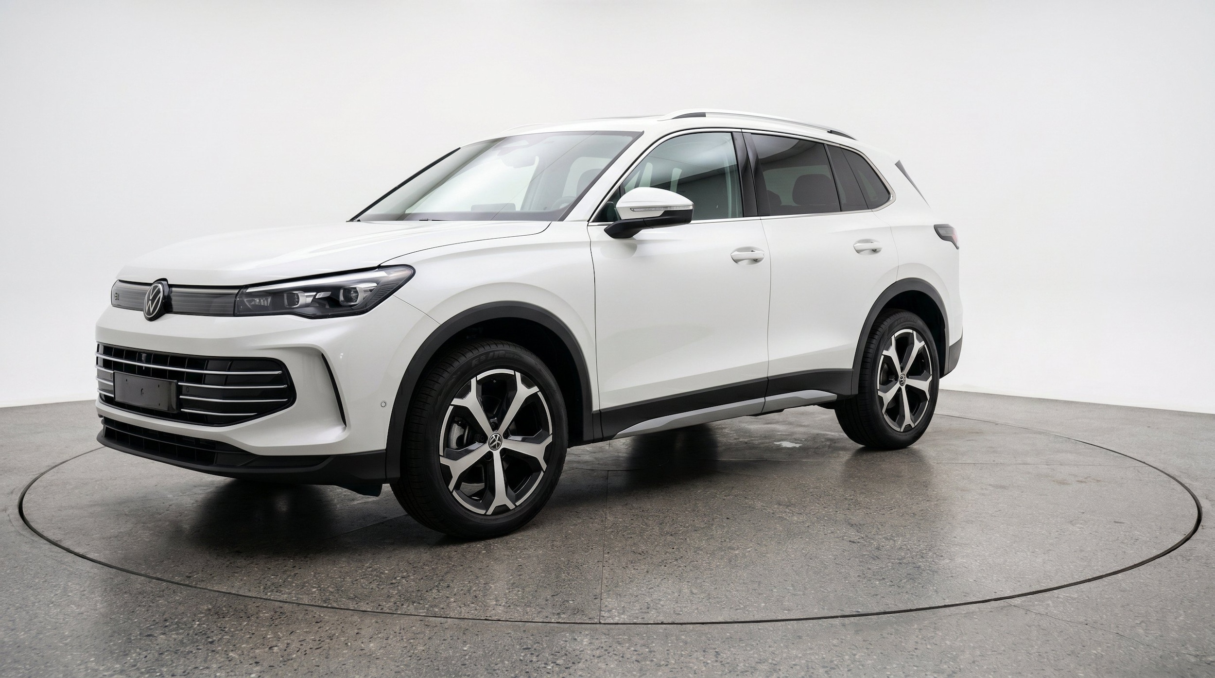 Thumbnail: 2026 Volkswagen Tiguan - 3