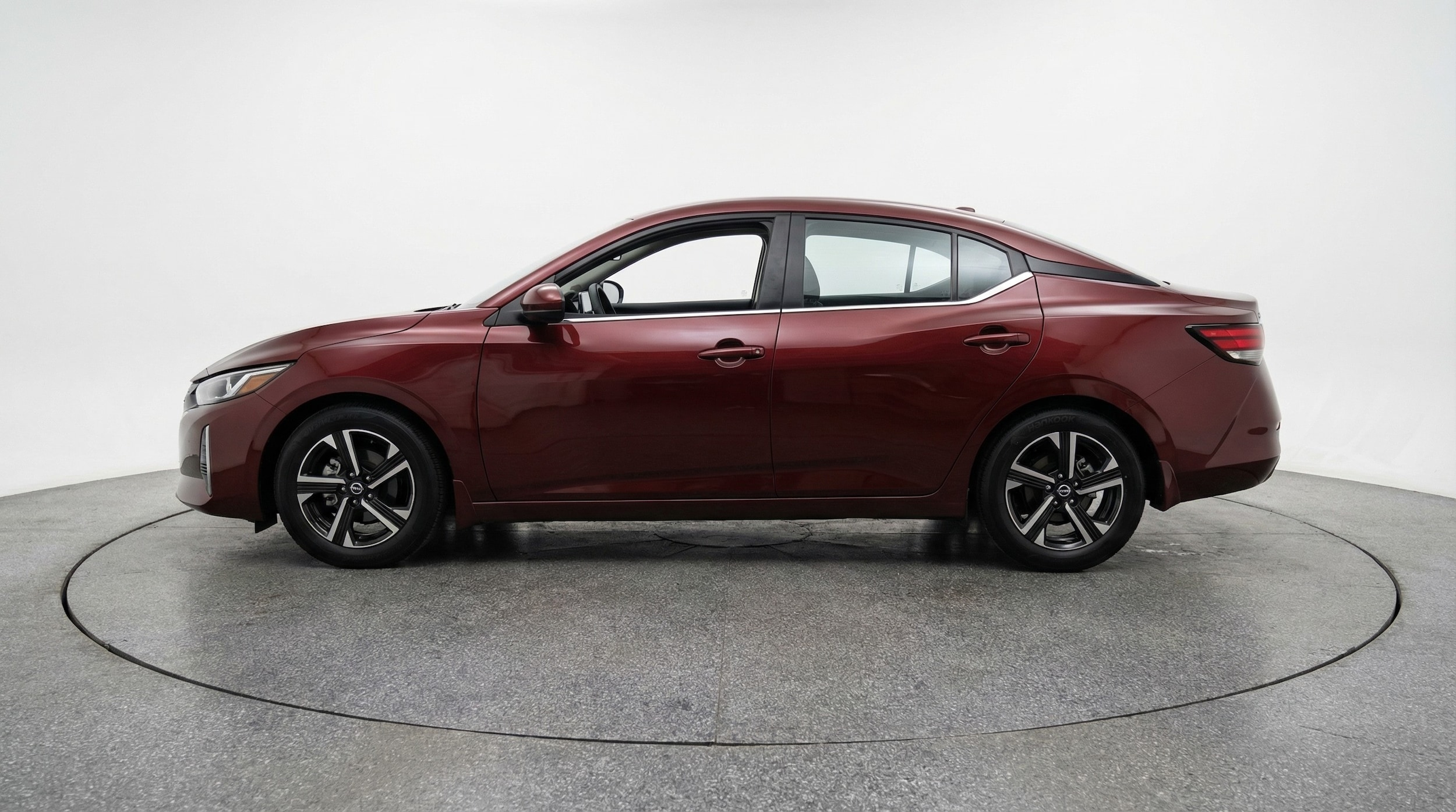 Thumbnail: 2025 Nissan Sentra - 4