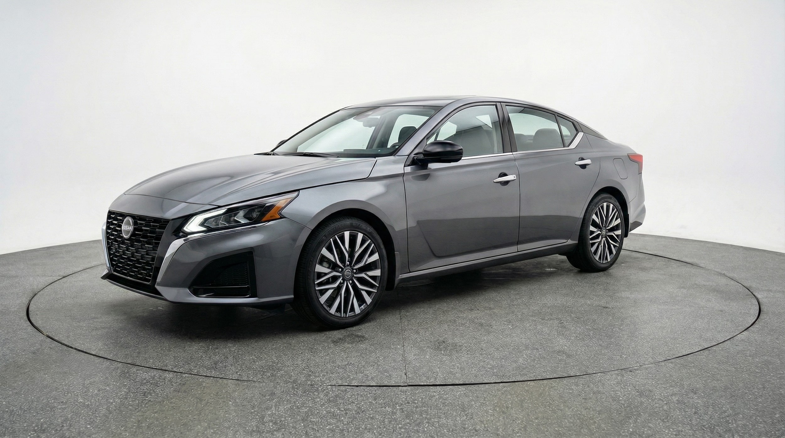 Thumbnail: 2025 Nissan Altima - 3