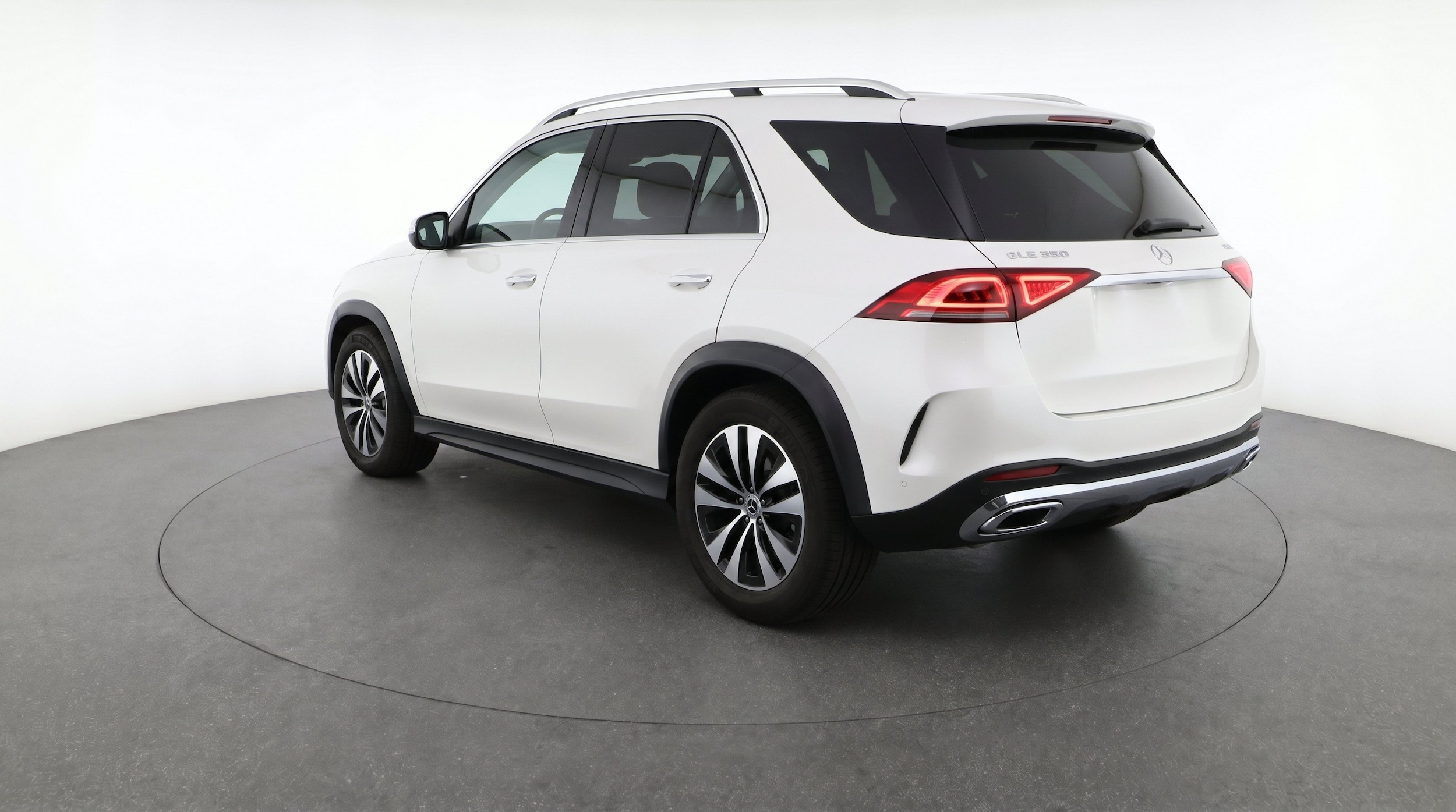 Thumbnail: 2026 Mercedes-Benz GLE - 6