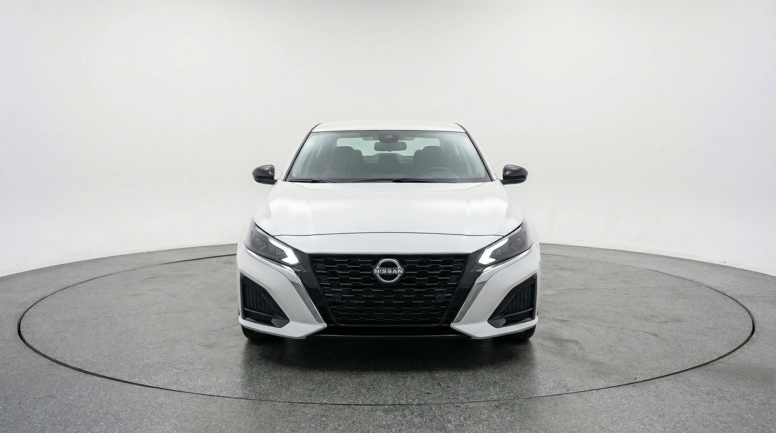 Thumbnail: 2025 Nissan Altima - 2