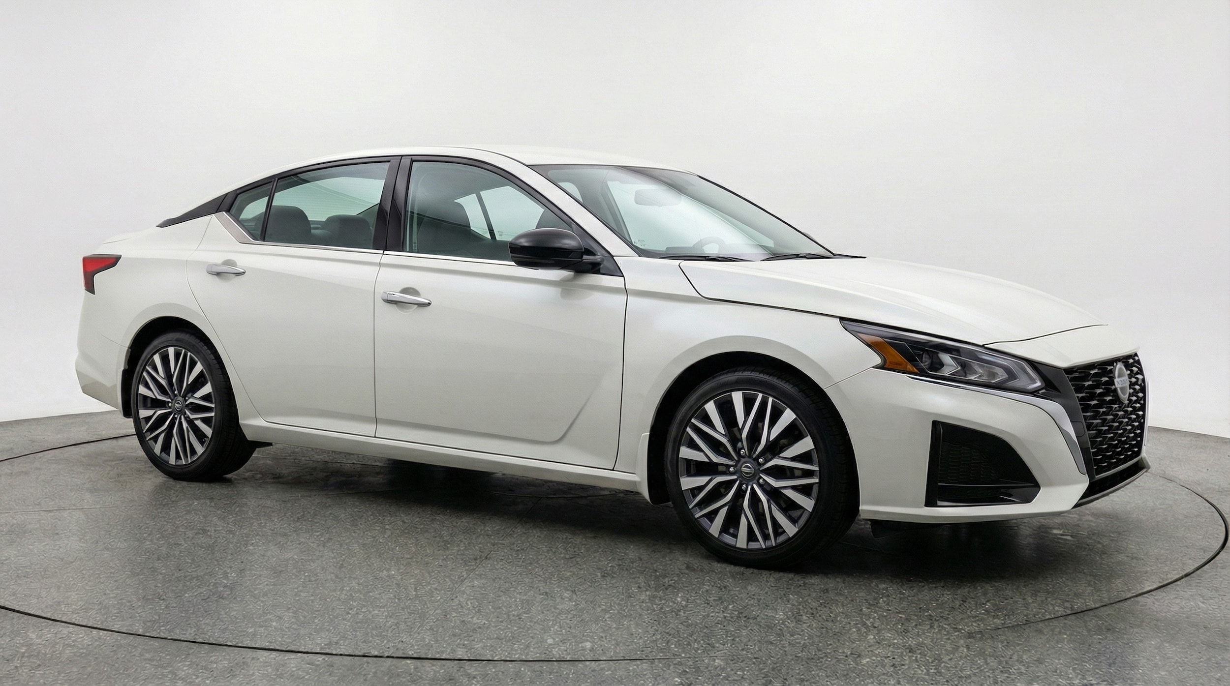 Thumbnail: 2025 Nissan Altima - 1