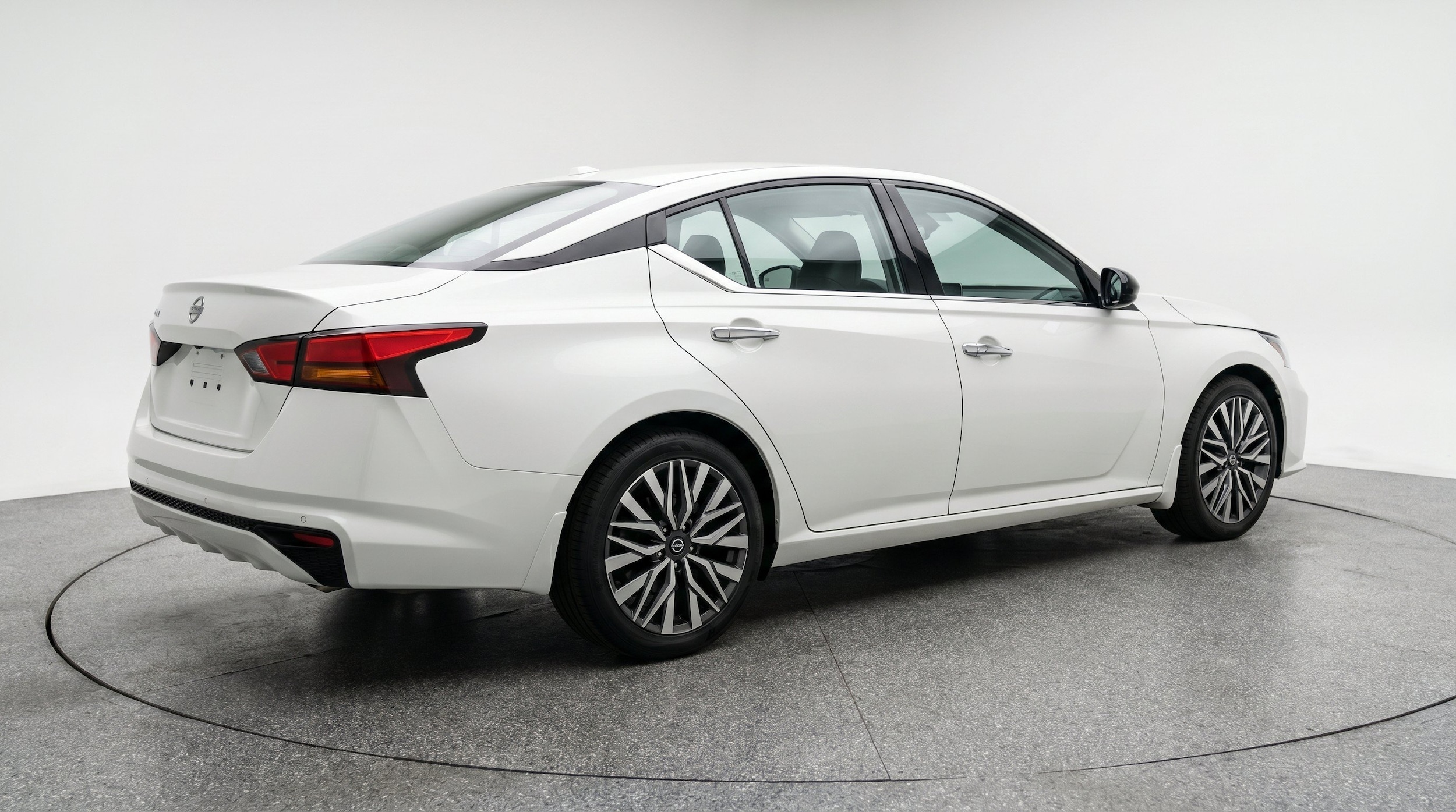 Thumbnail: 2025 Nissan Altima - 9