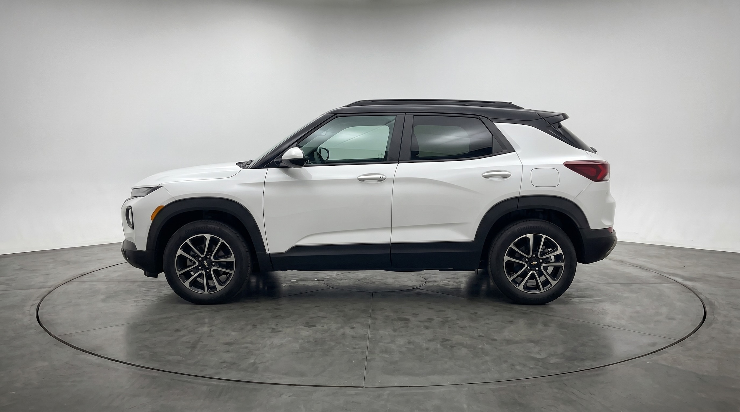 Thumbnail: 2025 Chevrolet TrailBlazer - 4