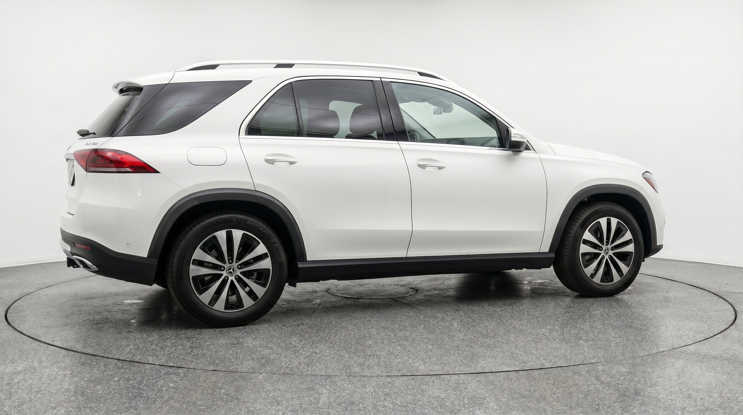 Thumbnail: 2026 Mercedes-Benz GLE - 9