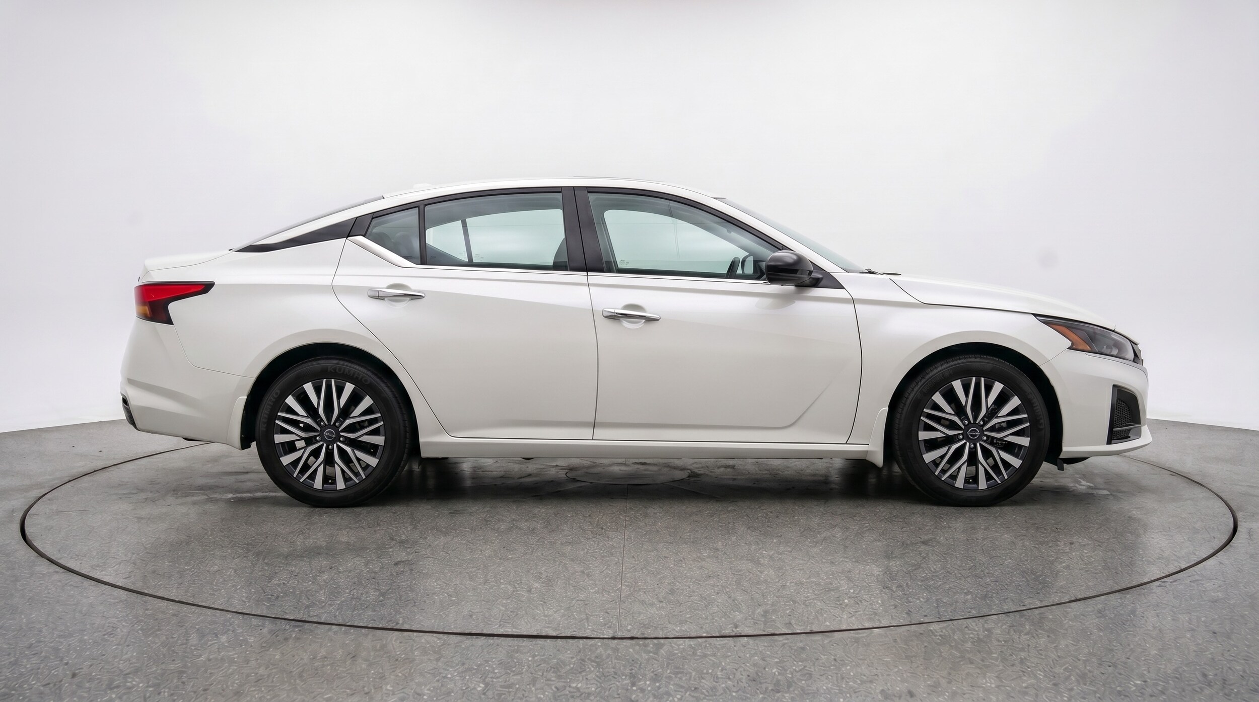 Thumbnail: 2025 Nissan Altima - 8