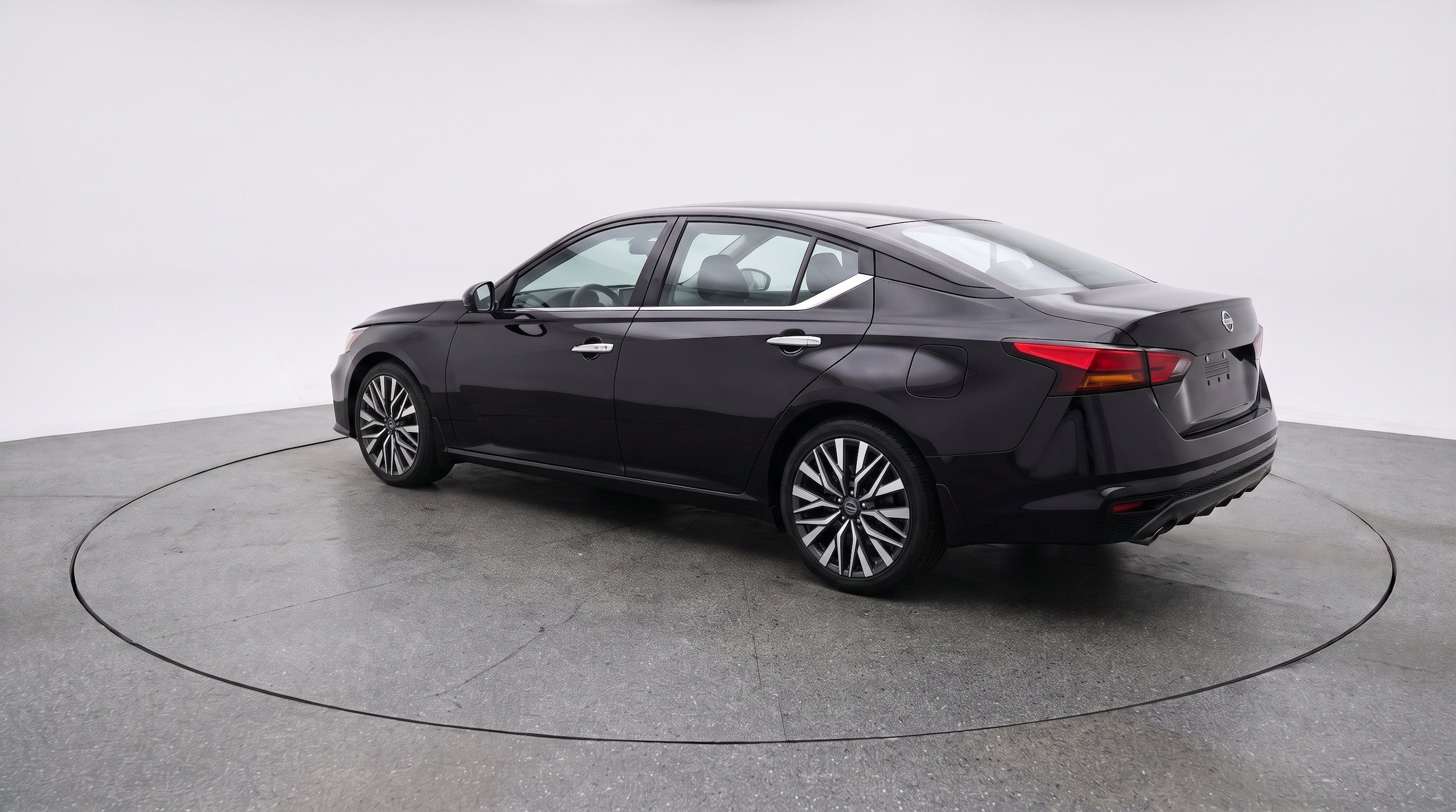 Thumbnail: 2025 Nissan Altima - 6