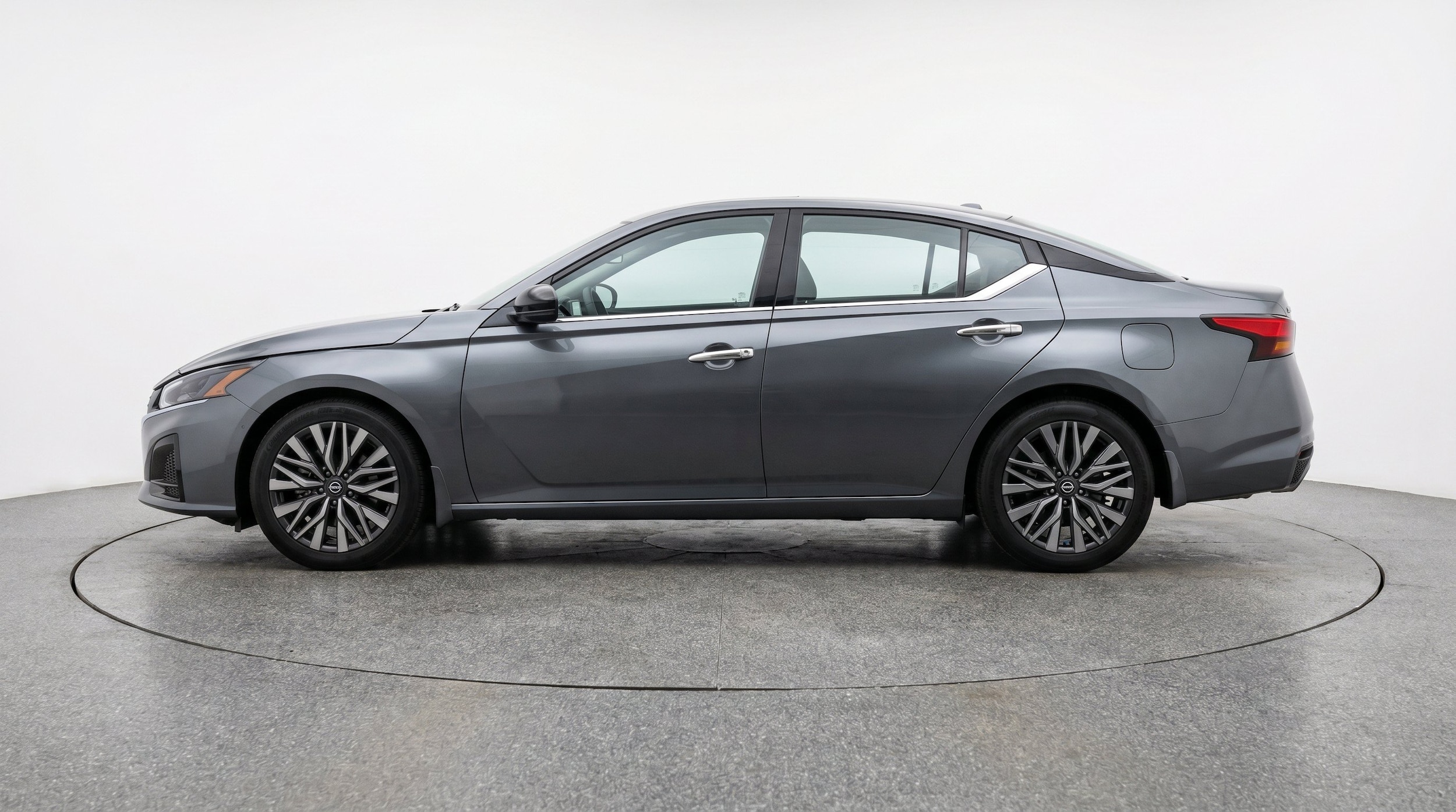 Thumbnail: 2025 Nissan Altima - 5