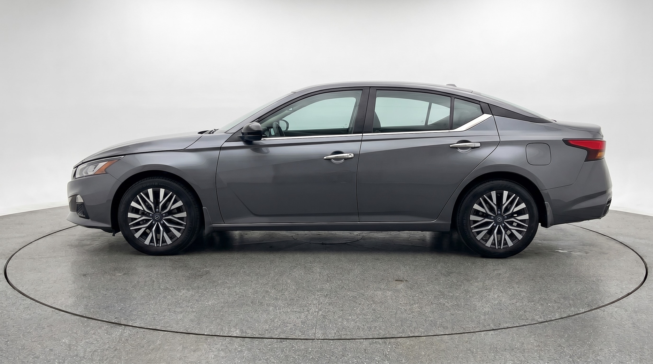Thumbnail: 2025 Nissan Altima - 4