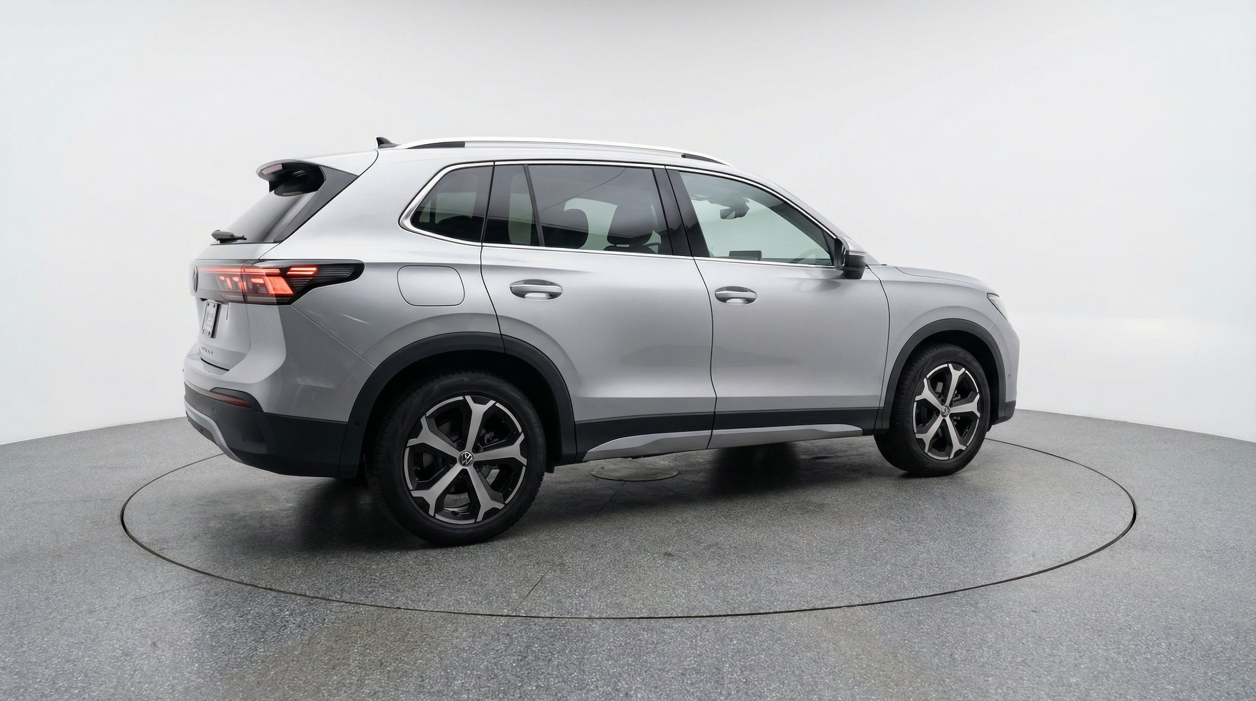 Thumbnail: 2026 Volkswagen Tiguan - 9