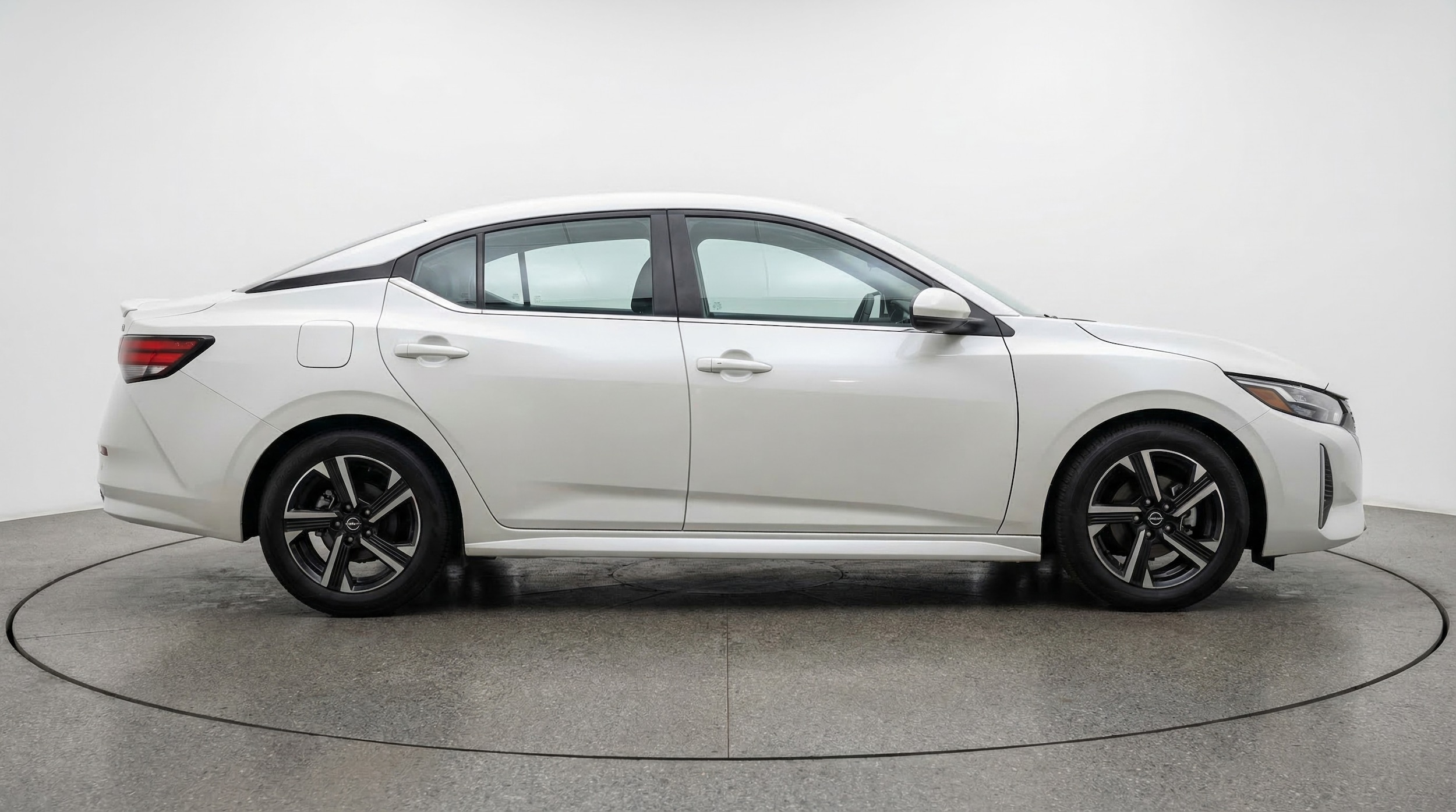 Thumbnail: 2025 Nissan Sentra - 8