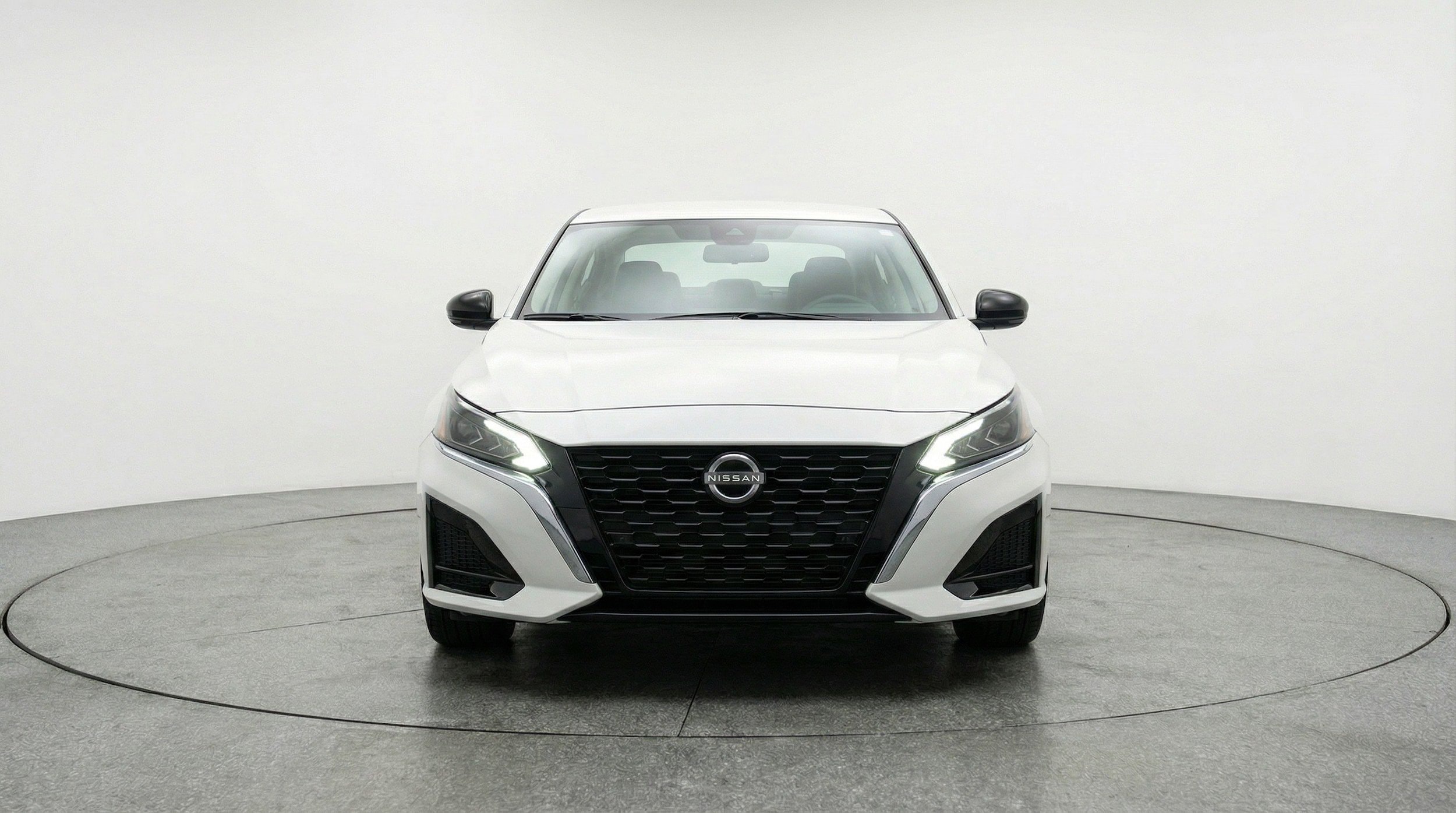 Thumbnail: 2025 Nissan Altima - 2