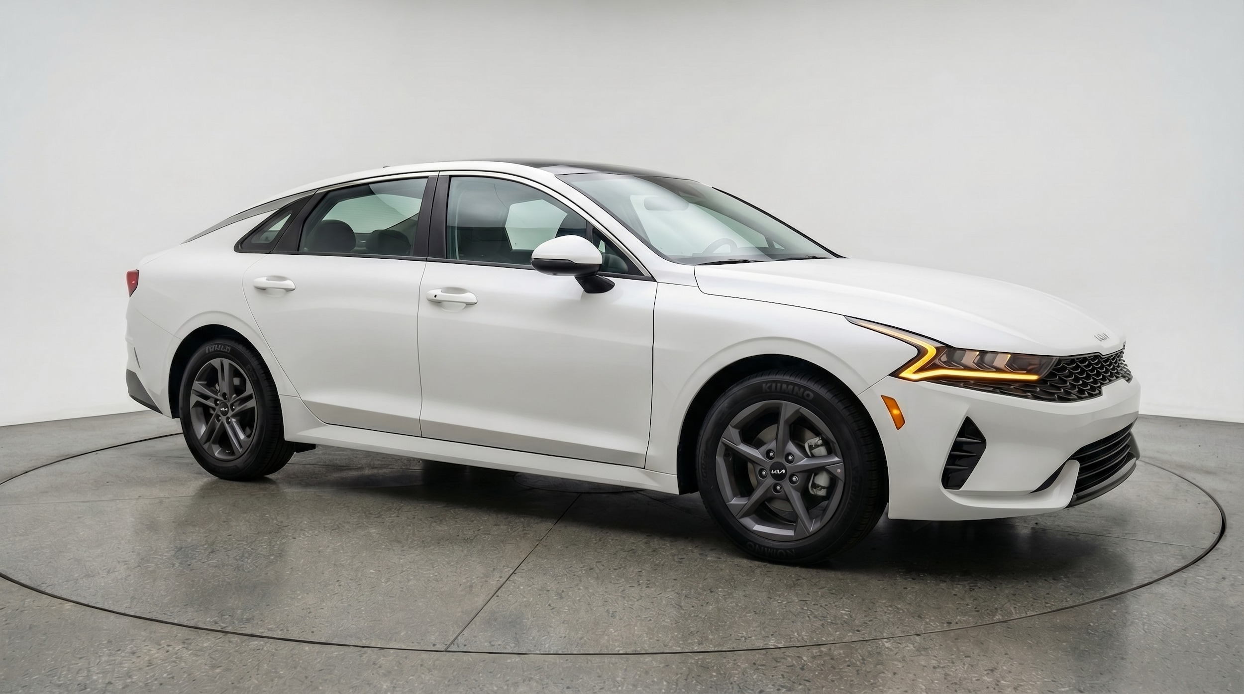 Thumbnail: 2025 Kia K4 - 1