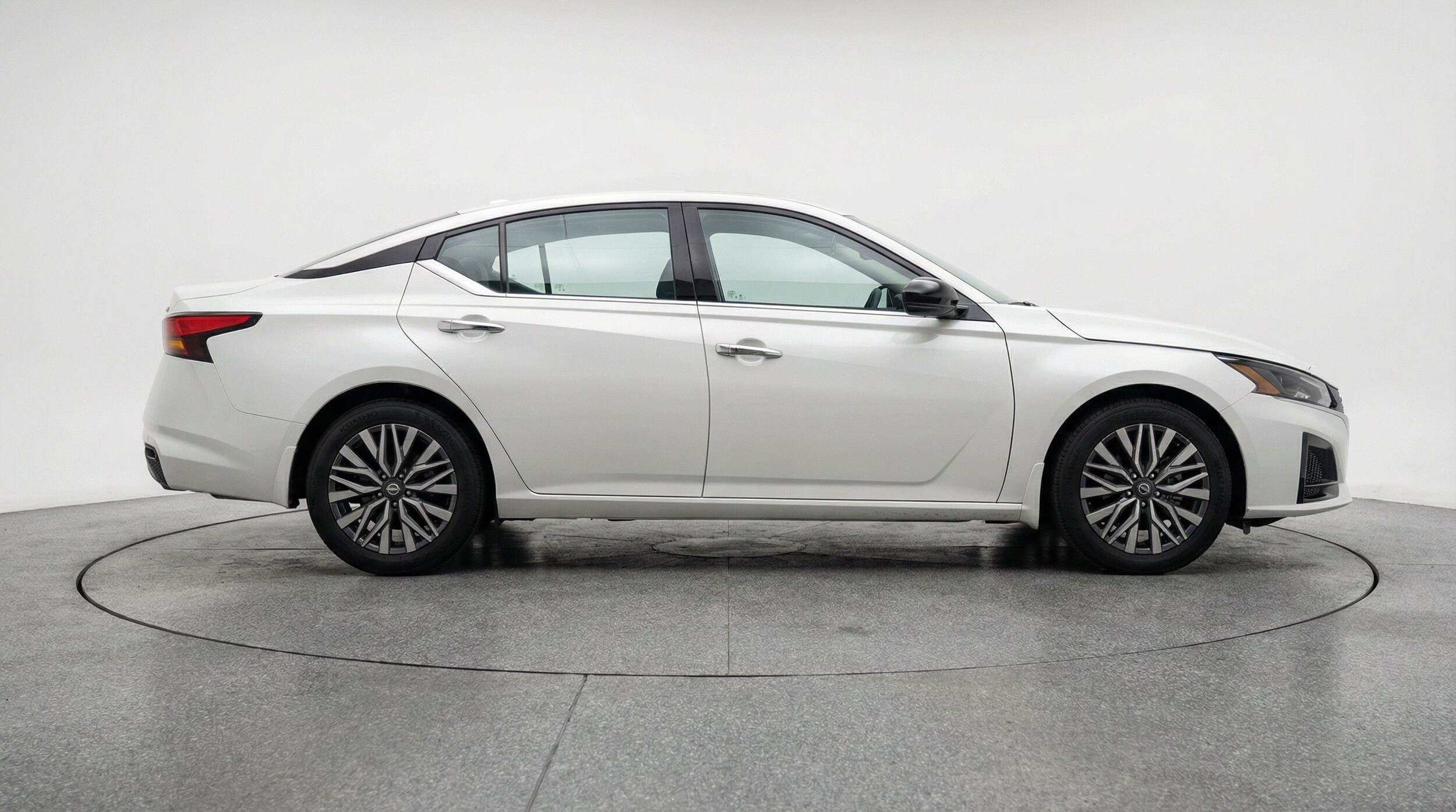 Thumbnail: 2025 Nissan Altima - 11