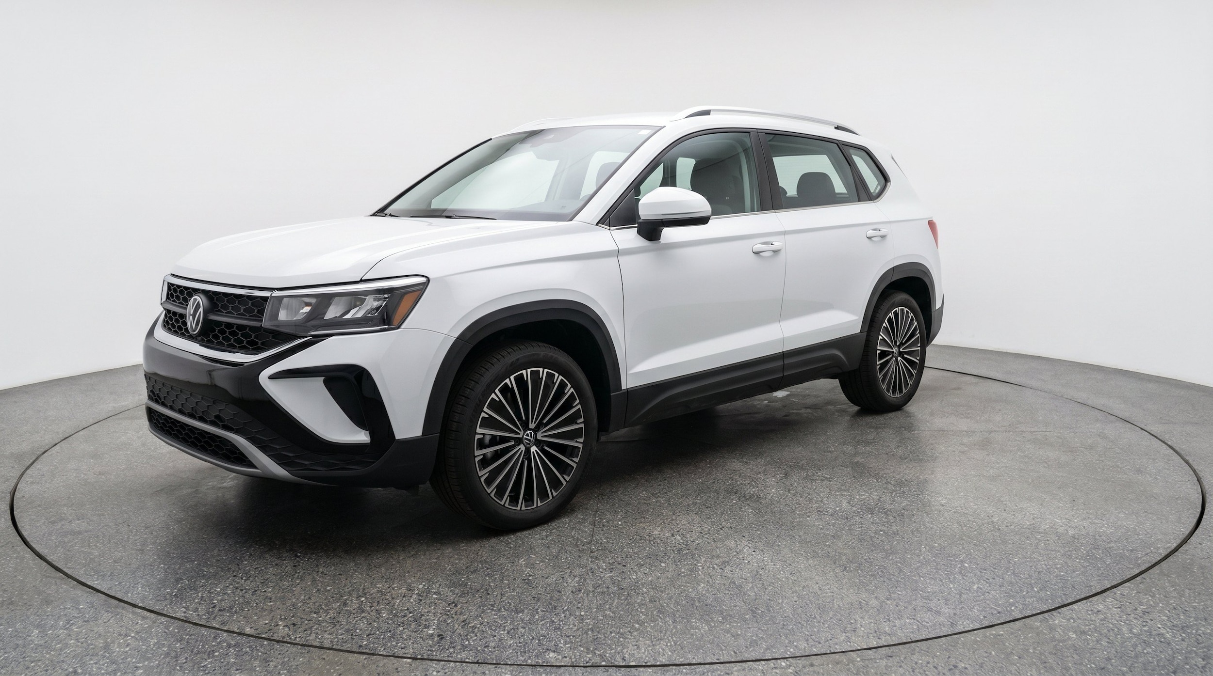 Thumbnail: 2026 Volkswagen Taos - 3
