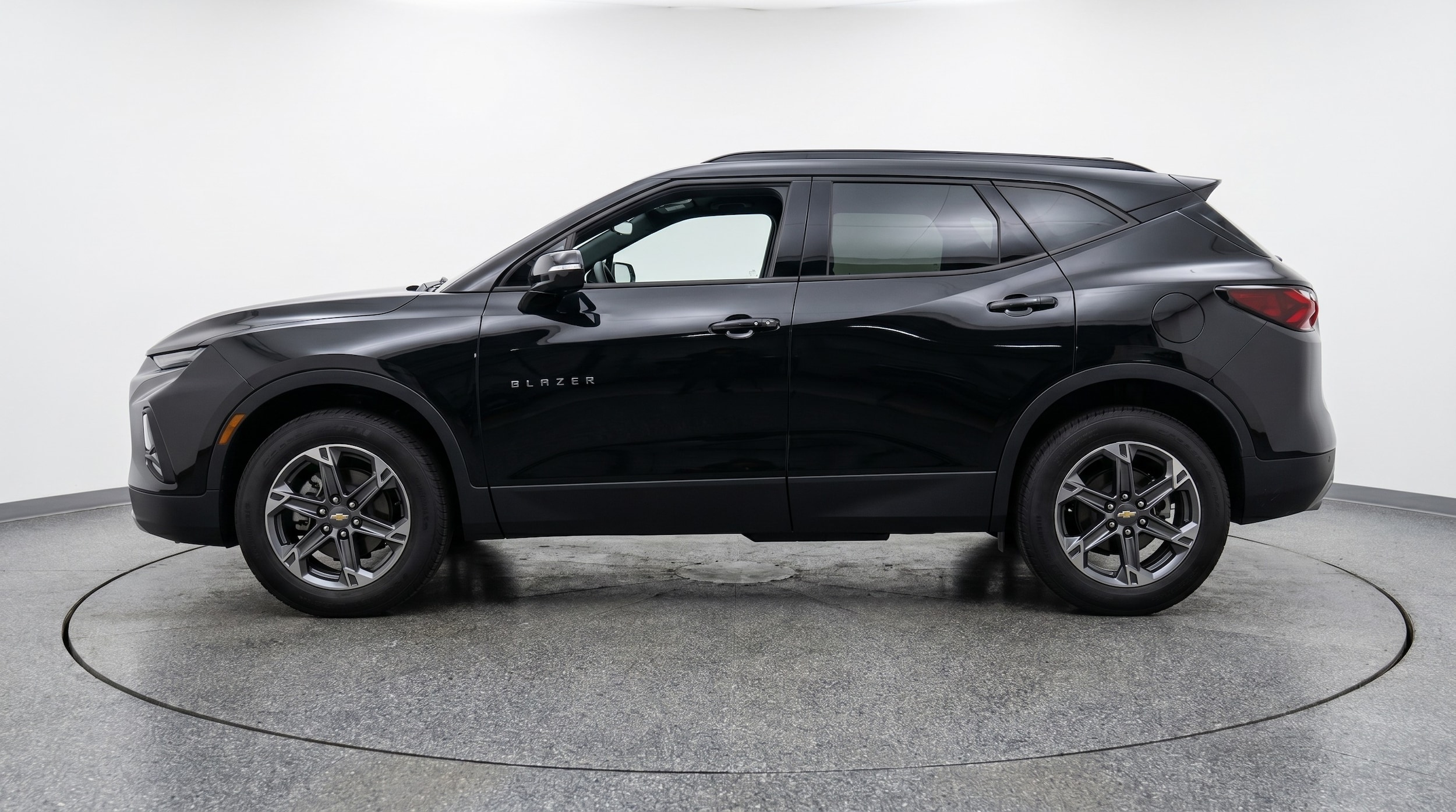 Thumbnail: 2025 Chevrolet Blazer - 4
