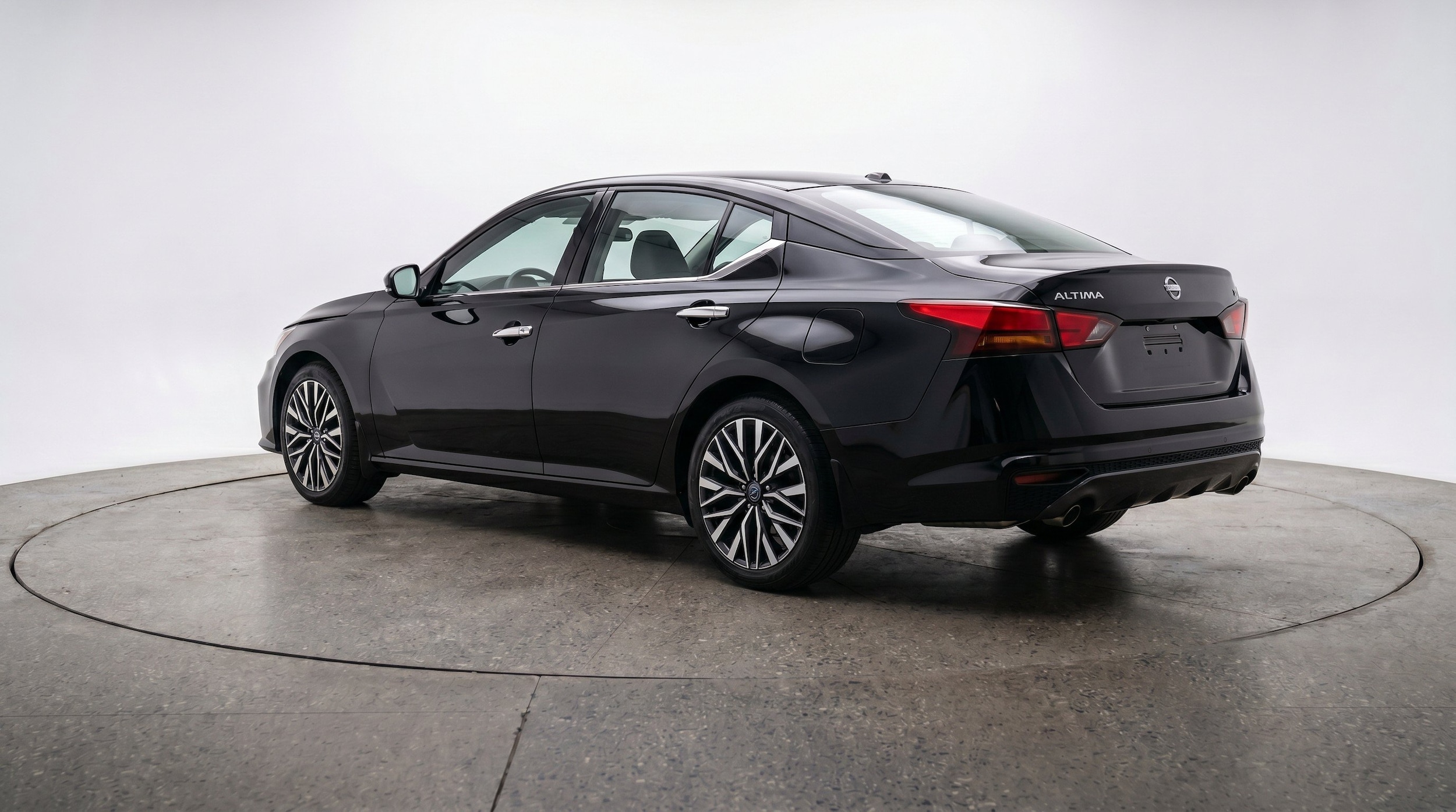 Thumbnail: 2025 Nissan Altima - 6