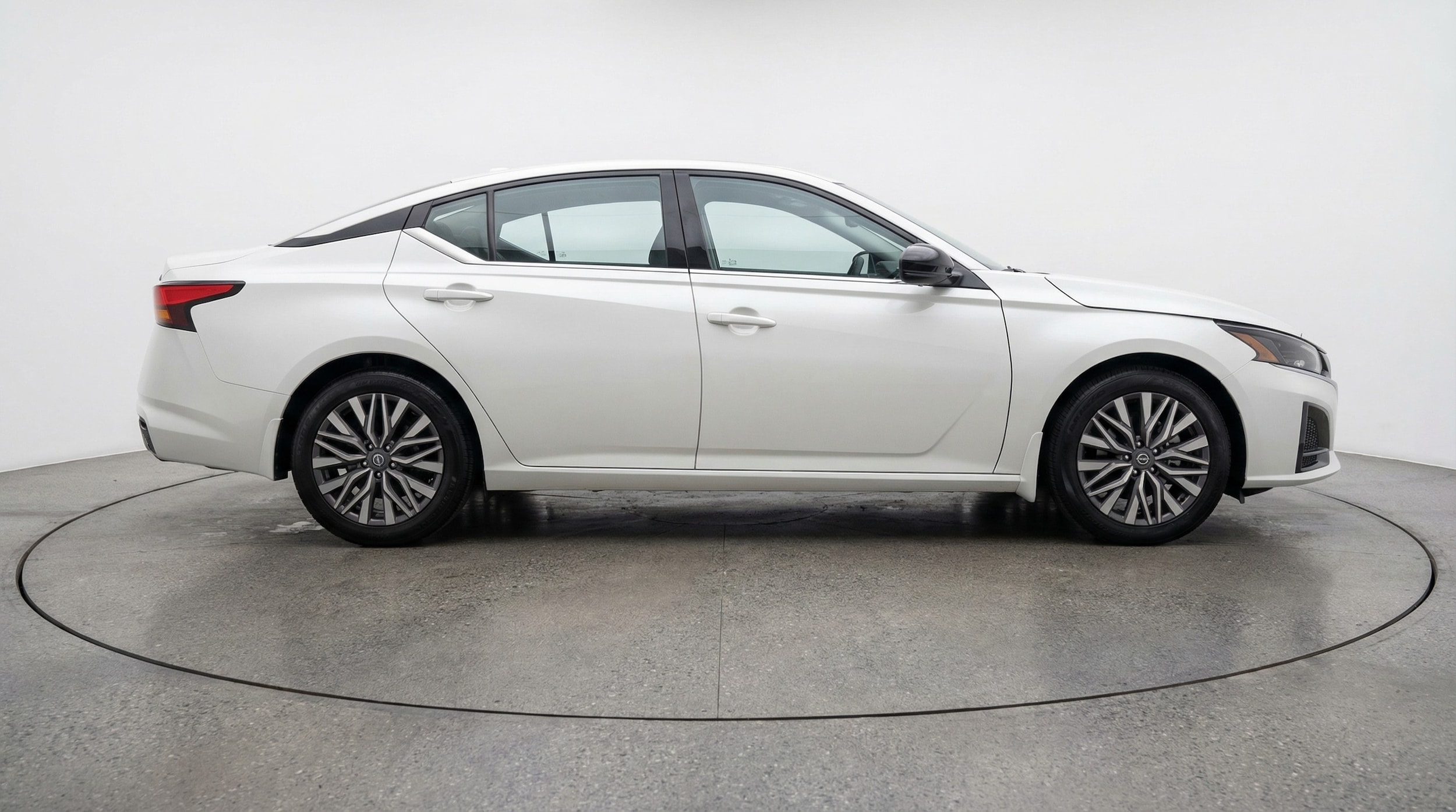 Thumbnail: 2025 Nissan Altima - 8