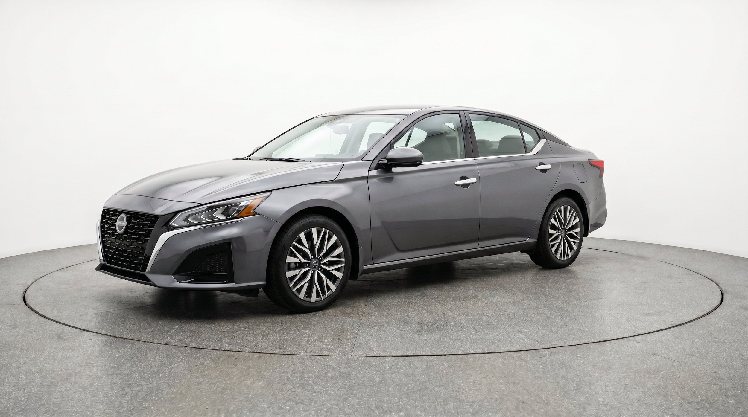 Thumbnail: 2025 Nissan Altima - 3