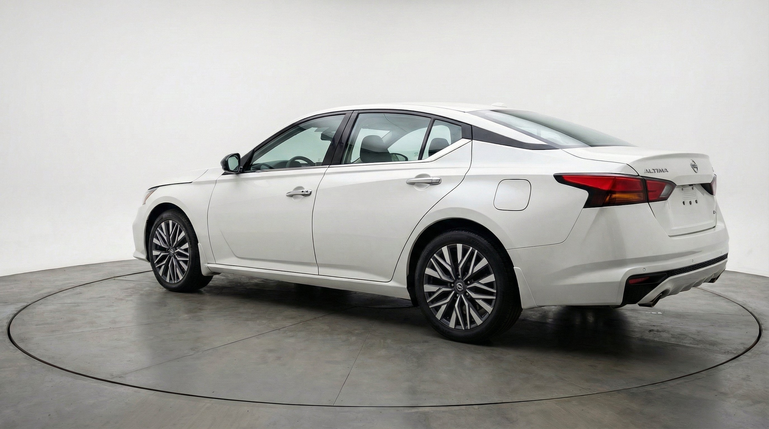 Thumbnail: 2025 Nissan Altima - 6