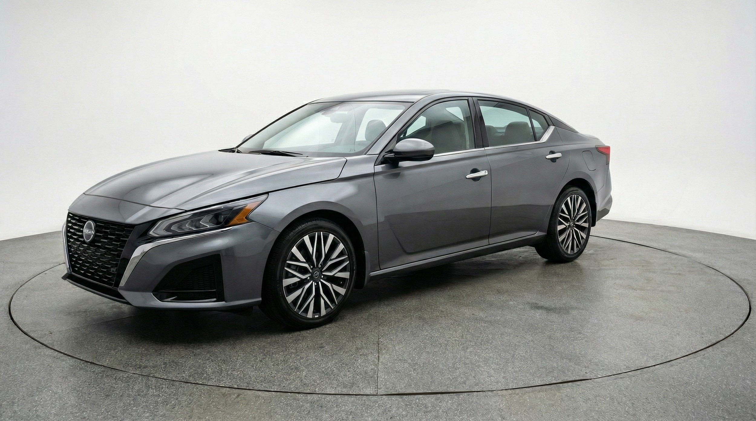 Thumbnail: 2025 Nissan Altima - 3