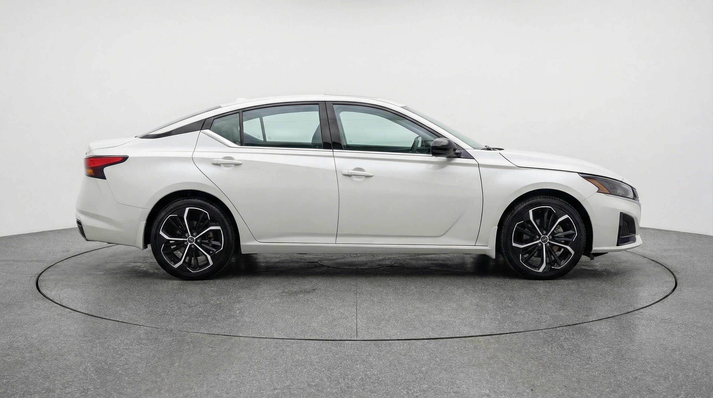 Thumbnail: 2025 Nissan Altima - 8